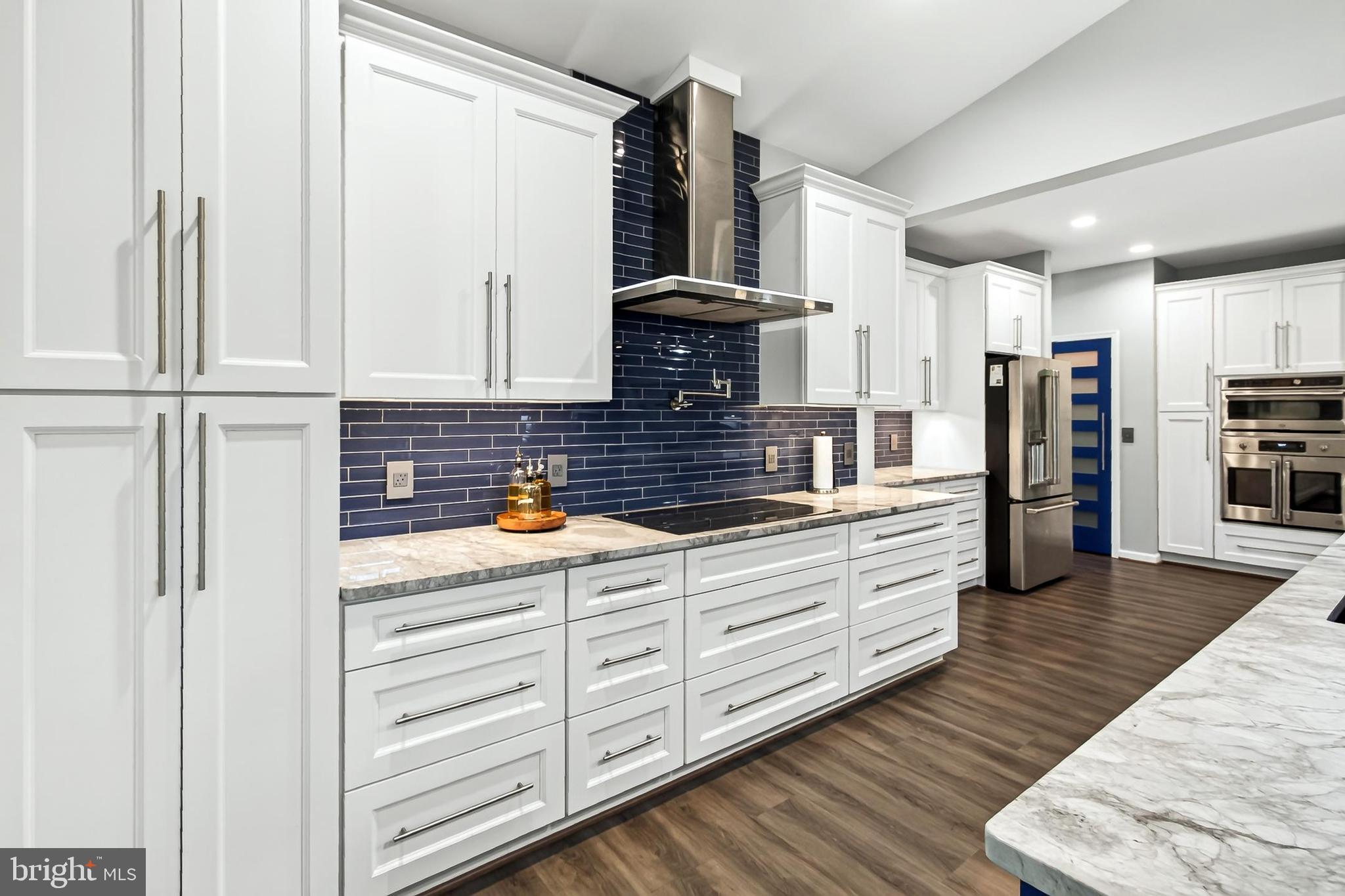 CARDINAL HILL - Residential