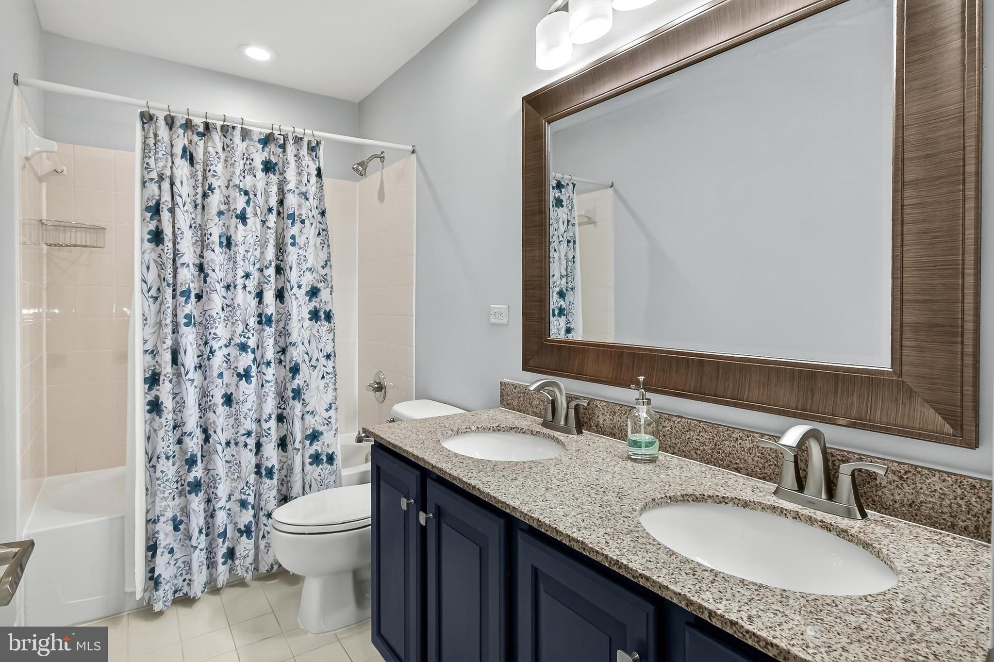CARDINAL HILL - Residential