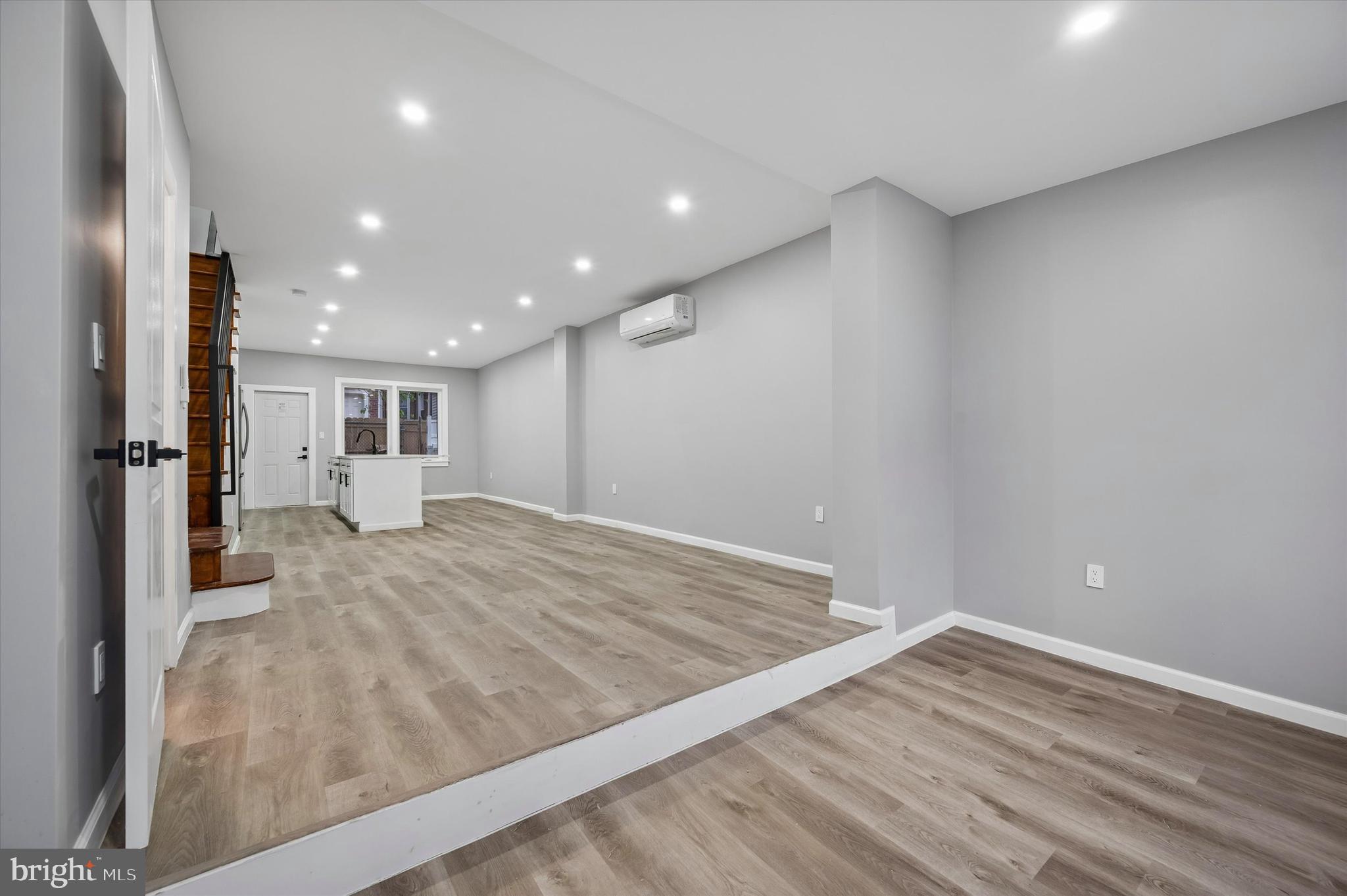 COBBS CREEK - Residential