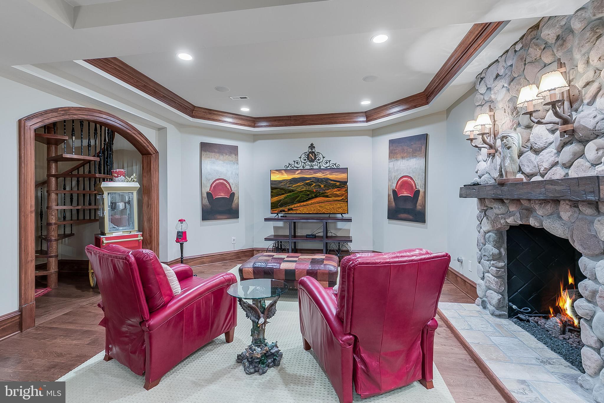 CREIGHTON FARMS - Residential