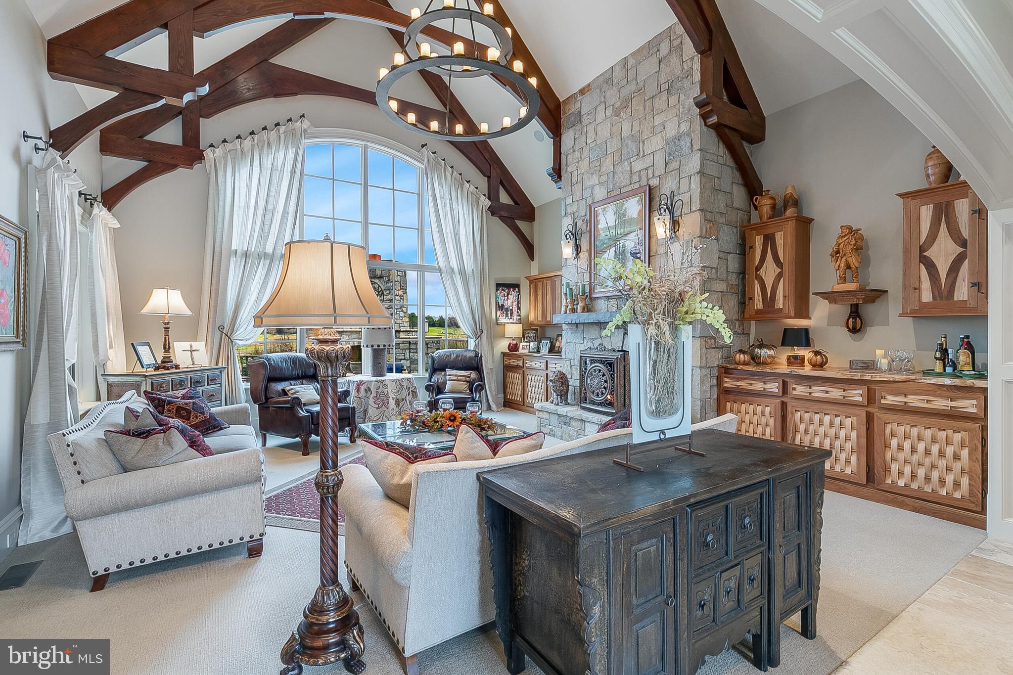 CREIGHTON FARMS - Residential