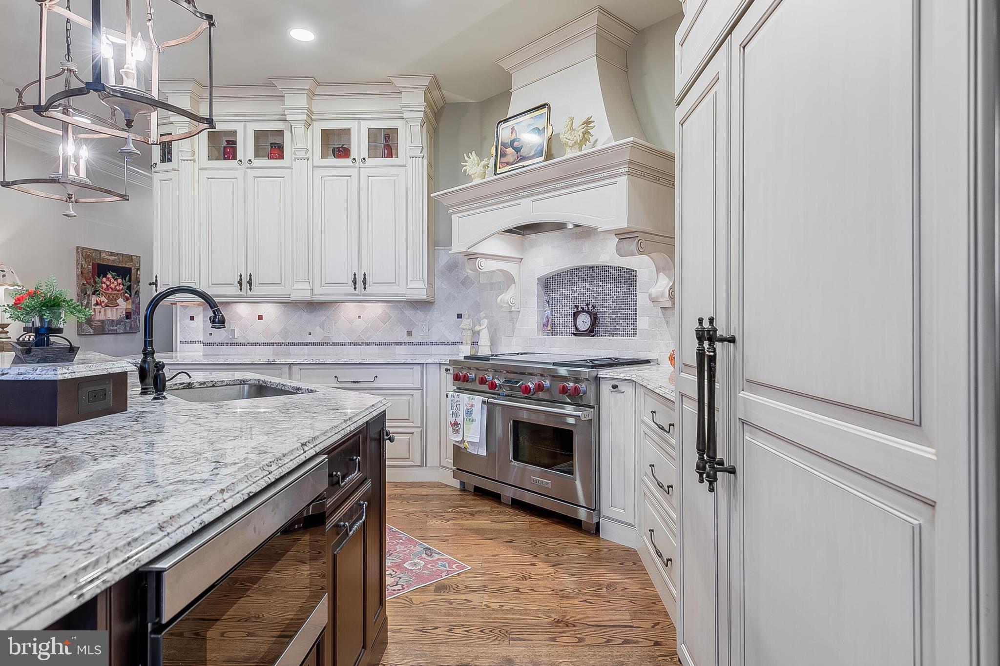 CREIGHTON FARMS - Residential