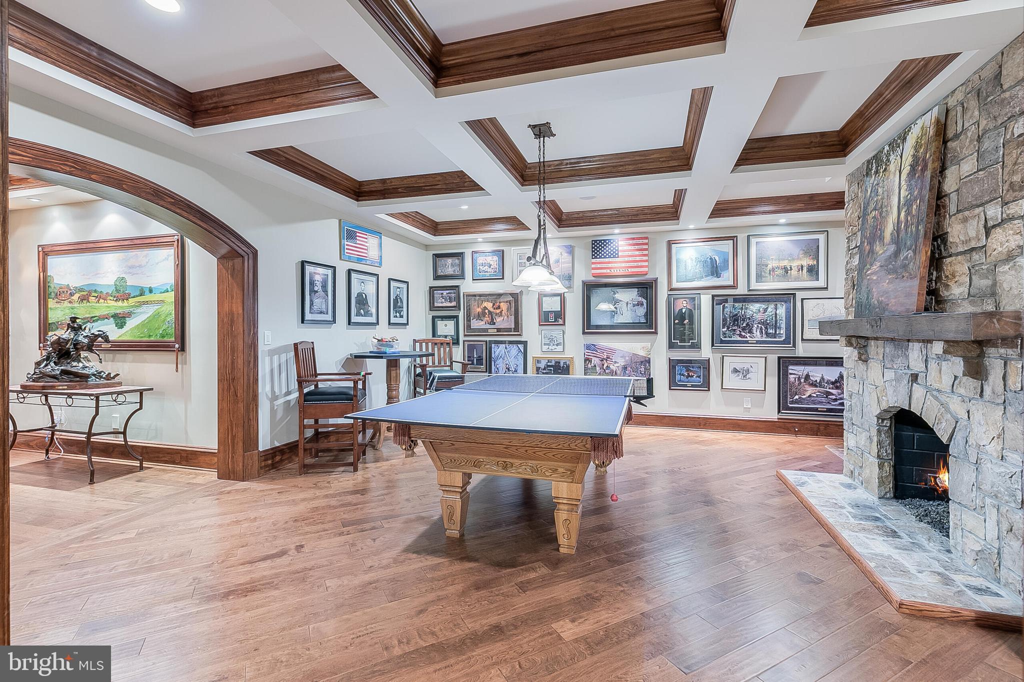 CREIGHTON FARMS - Residential