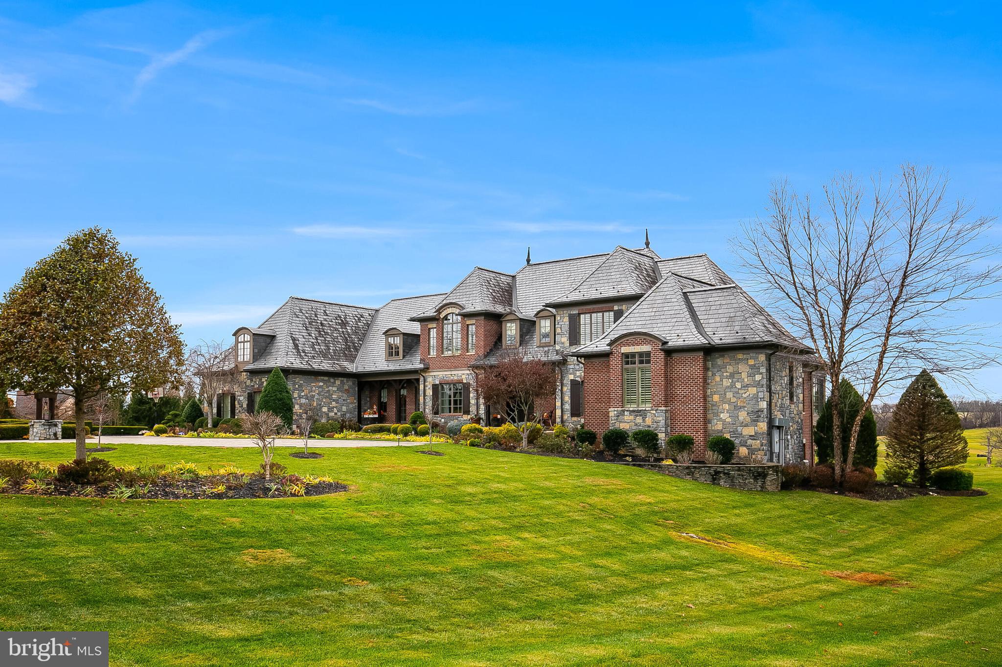 CREIGHTON FARMS - Residential