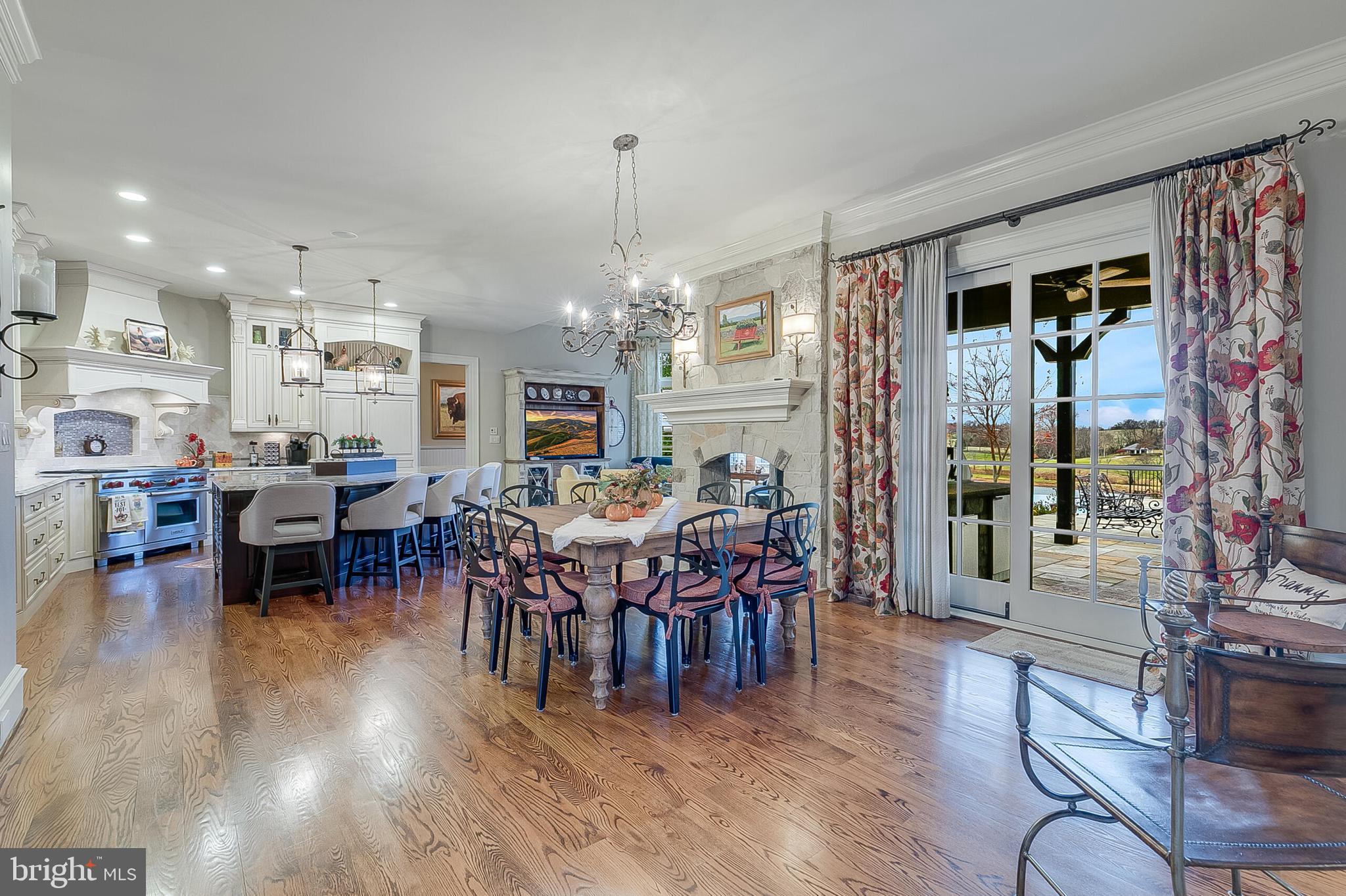 CREIGHTON FARMS - Residential