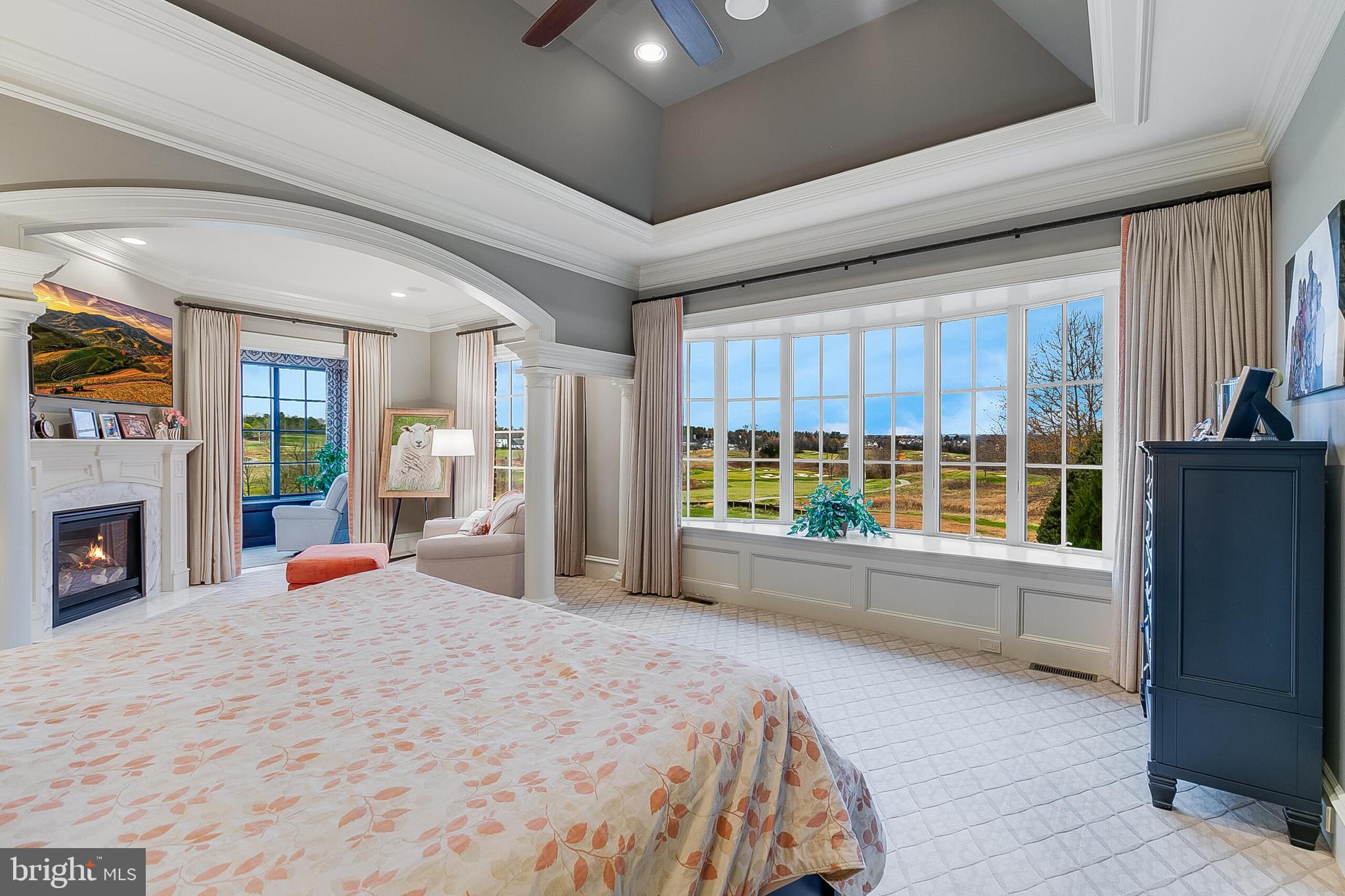 CREIGHTON FARMS - Residential