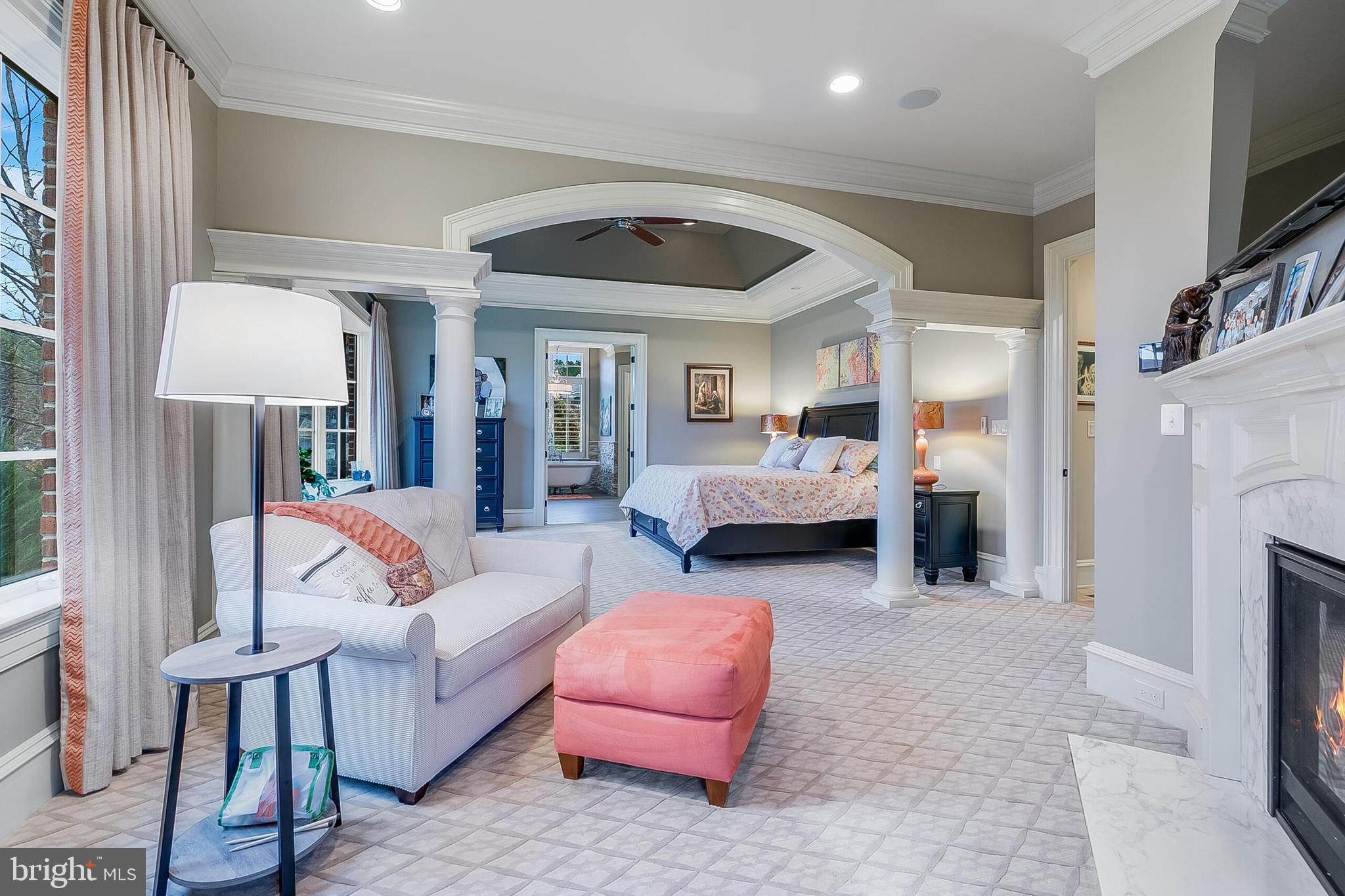 CREIGHTON FARMS - Residential