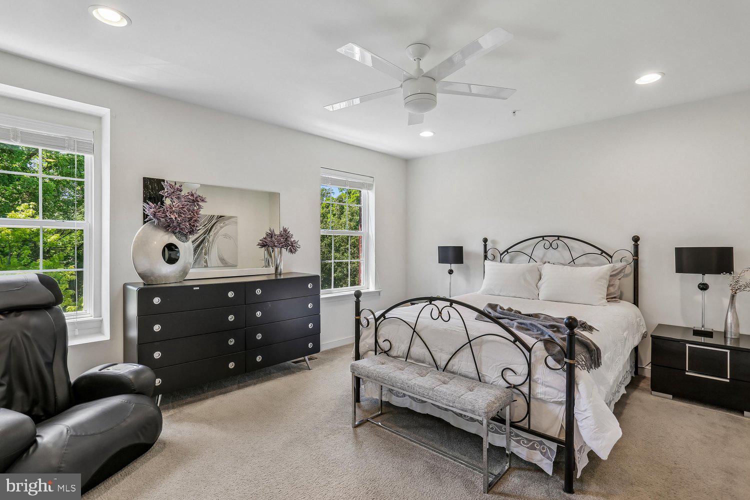 SUMMIT HALL RESERVE - Residential