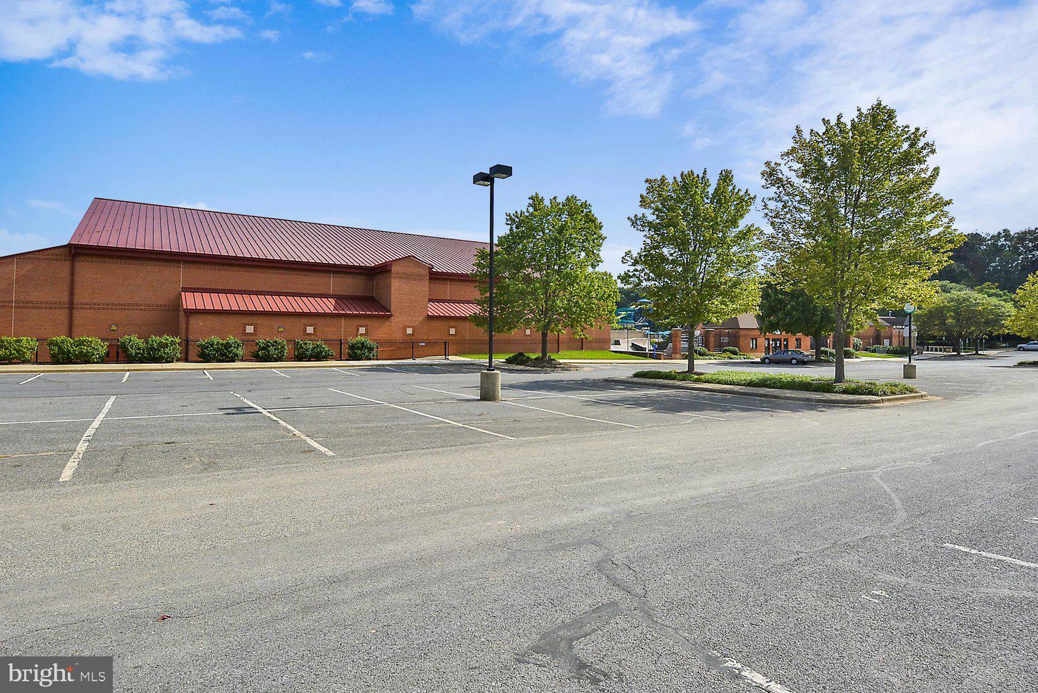 SUMMIT HALL RESERVE - Residential