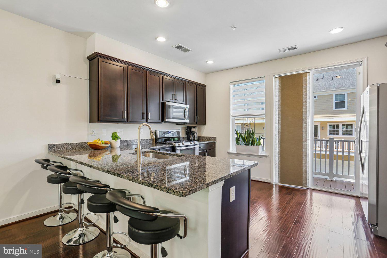 SUMMIT HALL RESERVE - Residential