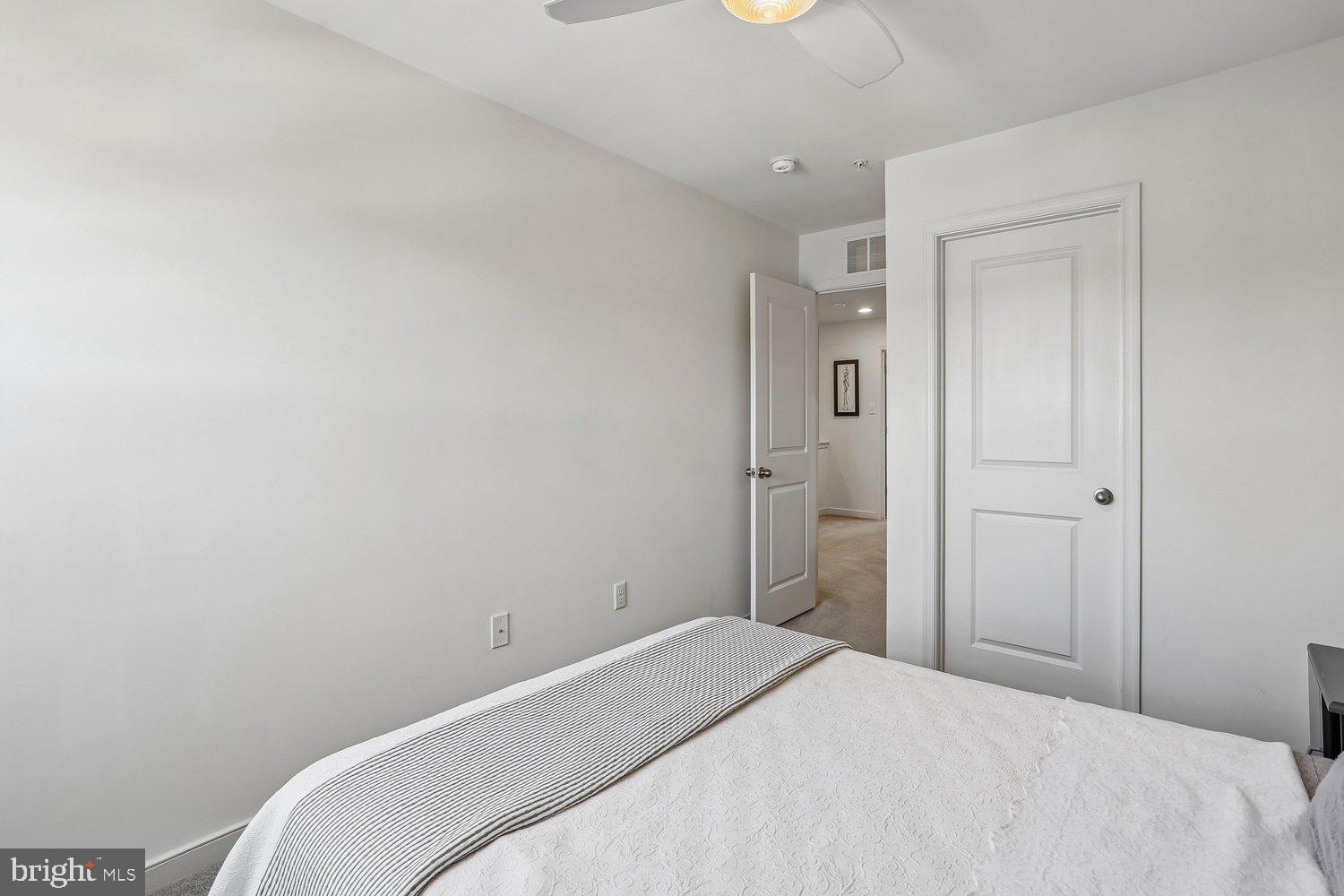 SUMMIT HALL RESERVE - Residential