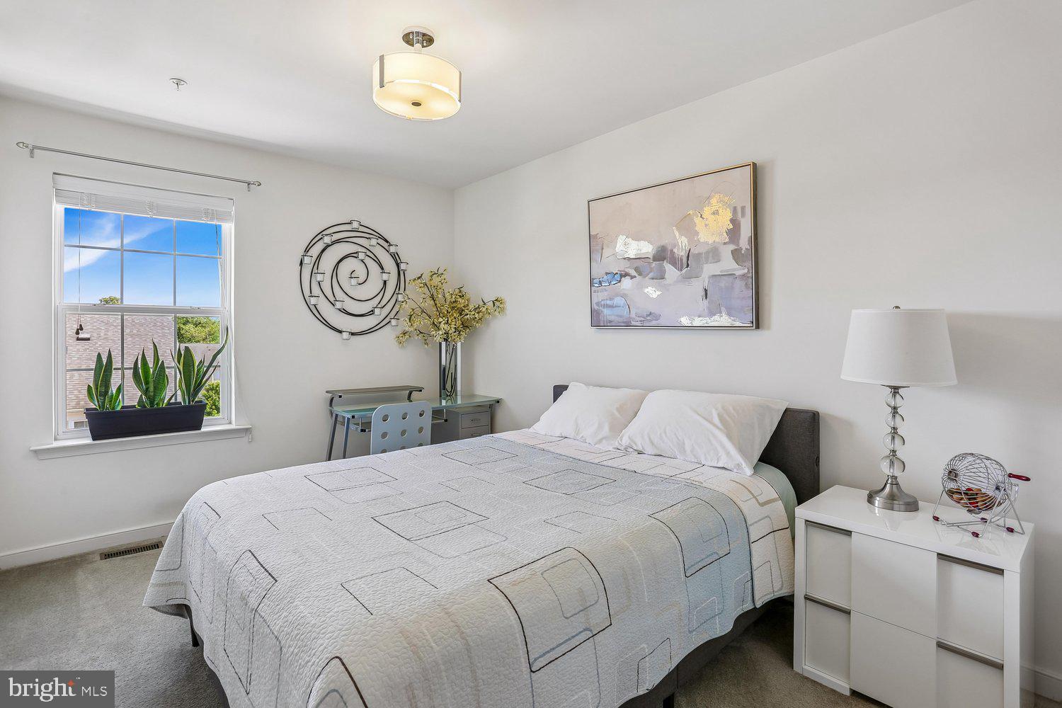 SUMMIT HALL RESERVE - Residential