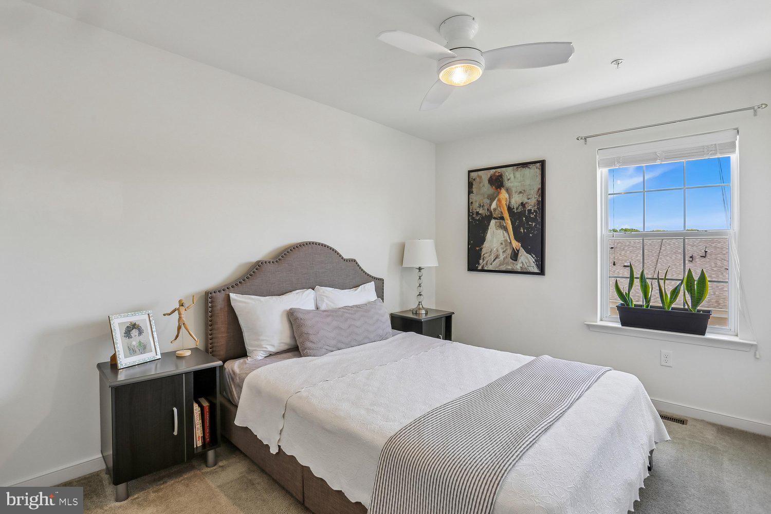 SUMMIT HALL RESERVE - Residential