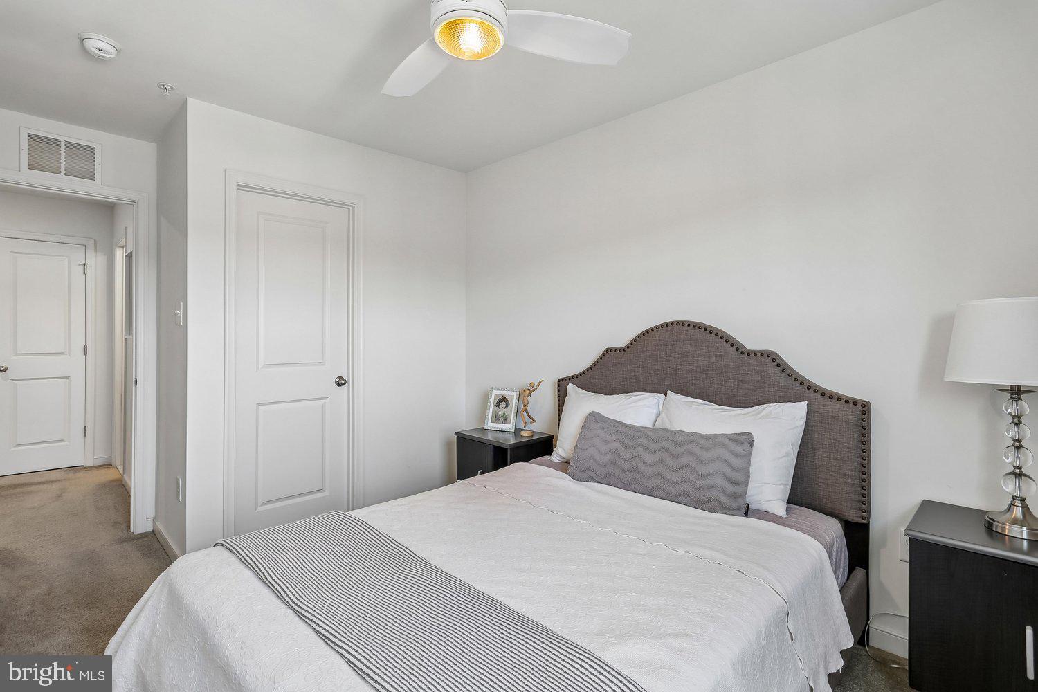SUMMIT HALL RESERVE - Residential