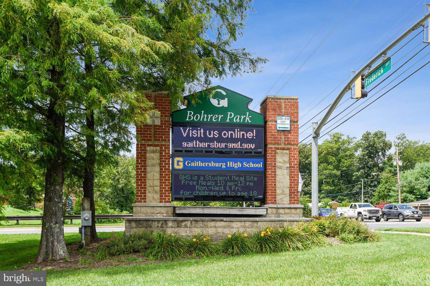 SUMMIT HALL RESERVE - Residential