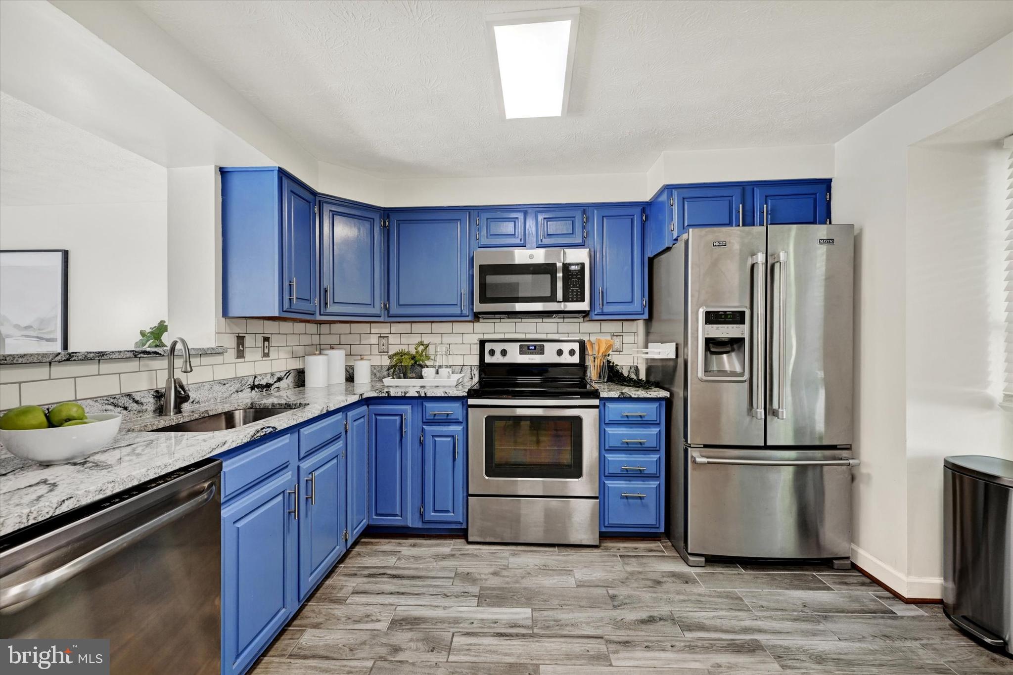 PARKVIEW TRAIL - Residential