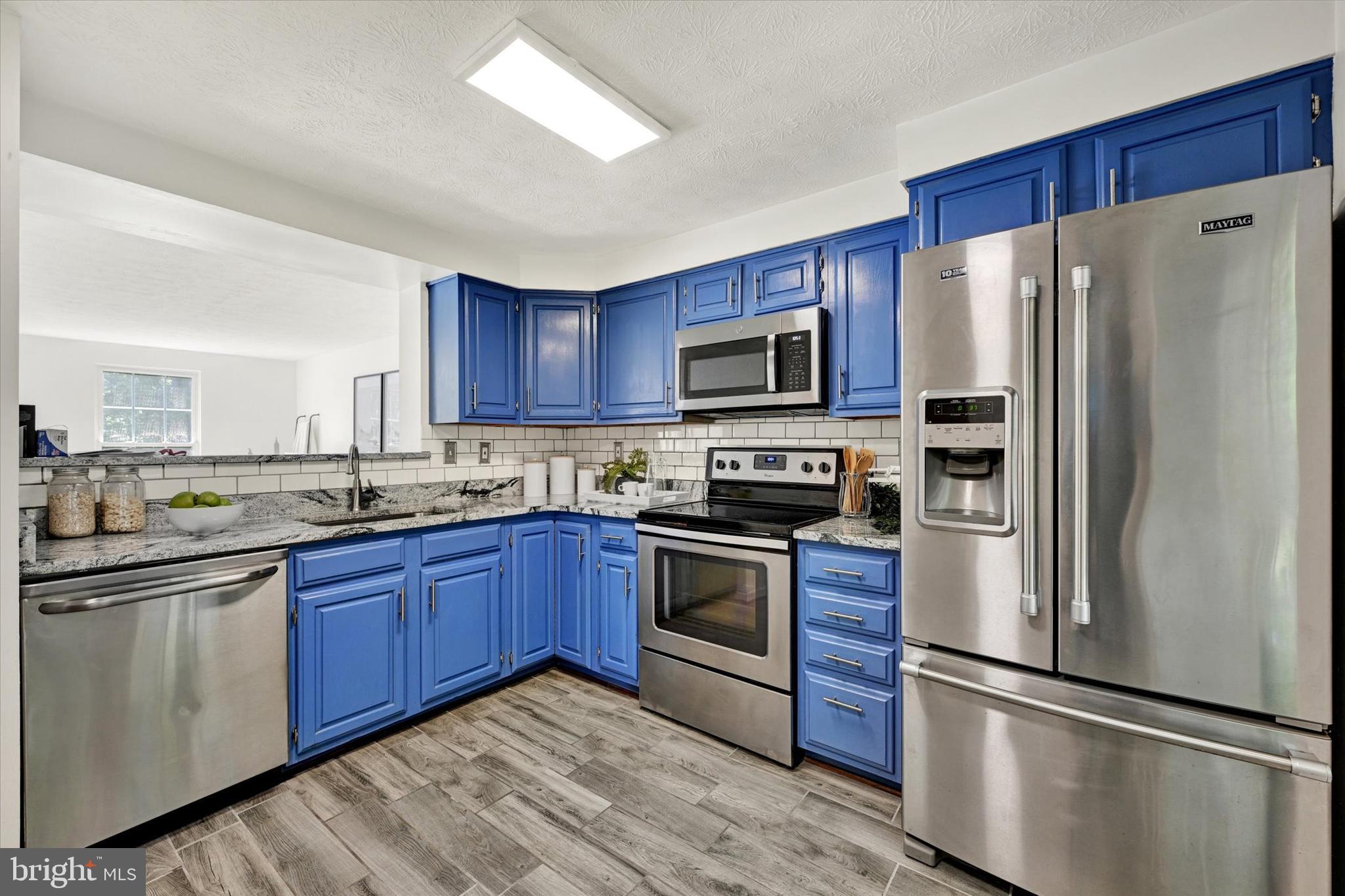 PARKVIEW TRAIL - Residential