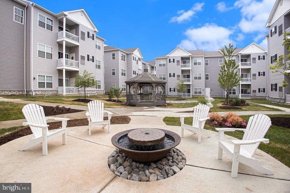 RESIDENCES AT BROOKHAVEN GLEN - Residential