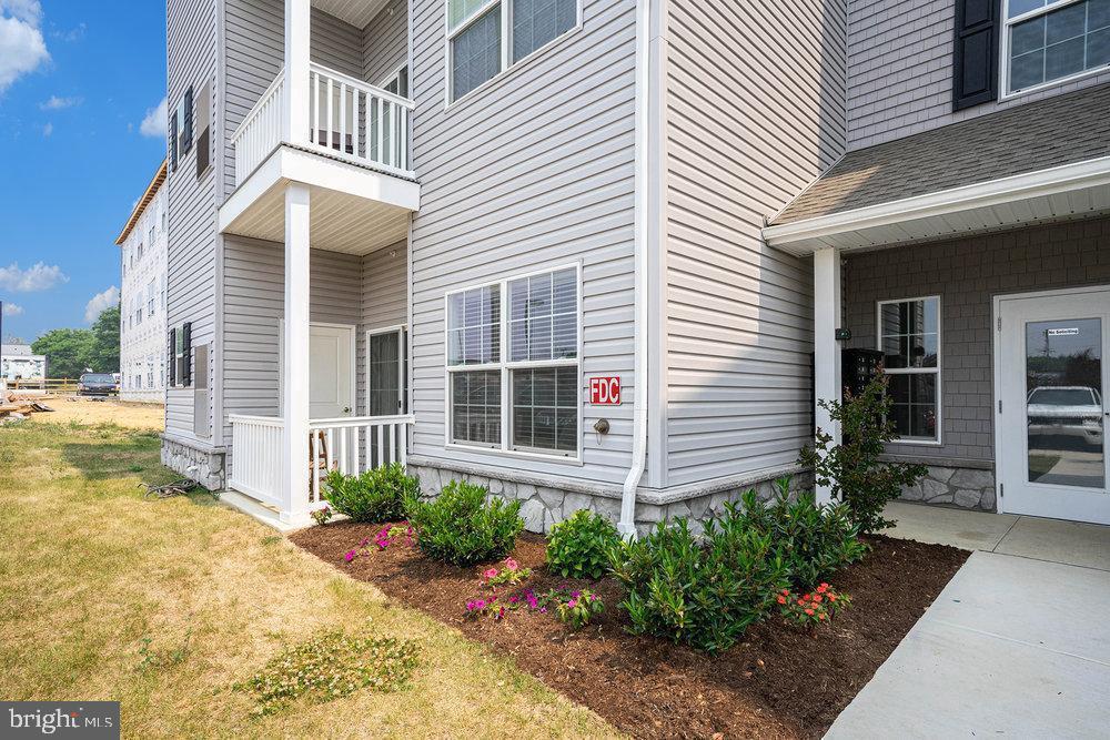 RESIDENCES AT BROOKHAVEN GLEN - Residential