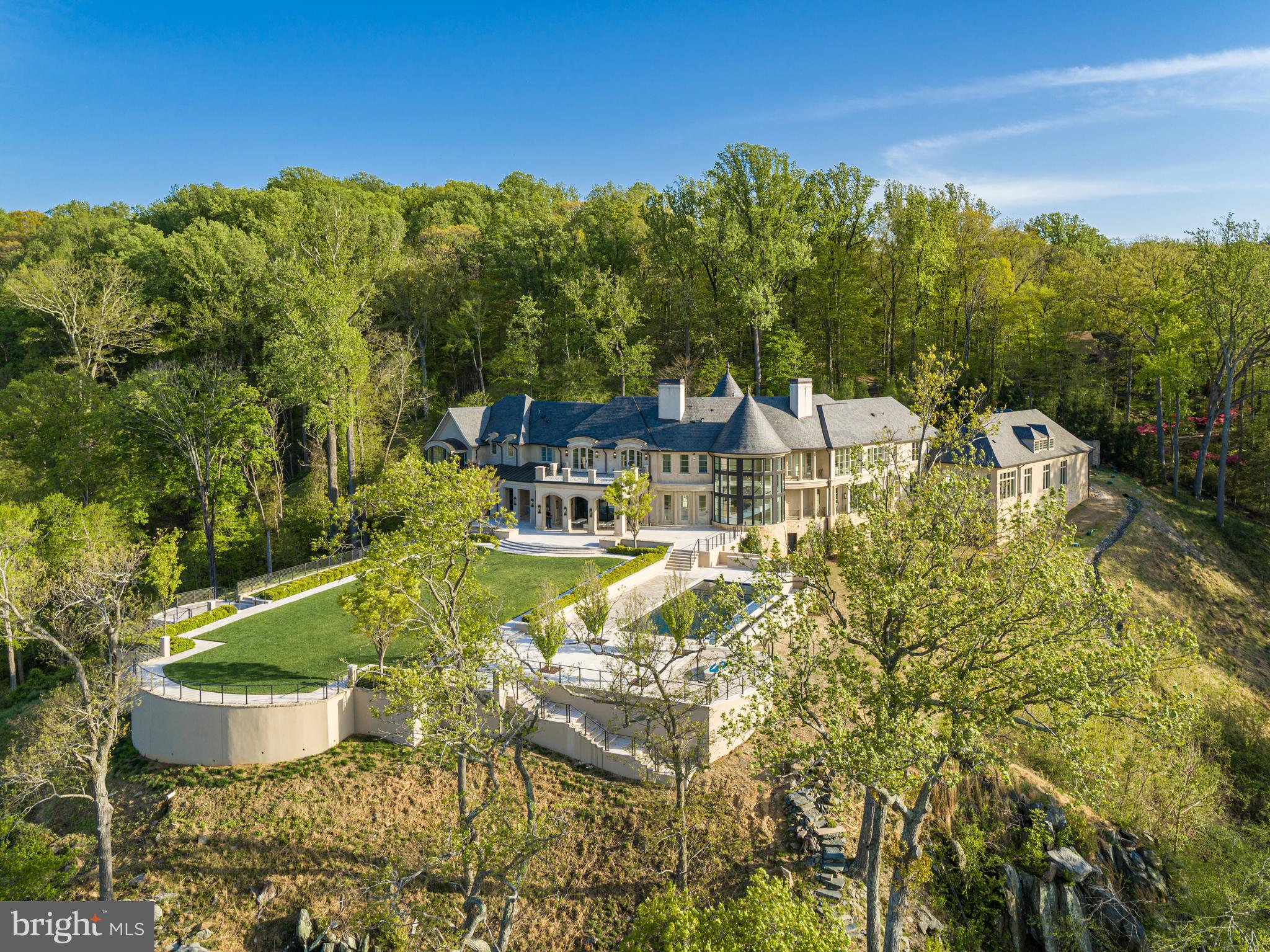 BULLS NECK HUNDRED - Residential