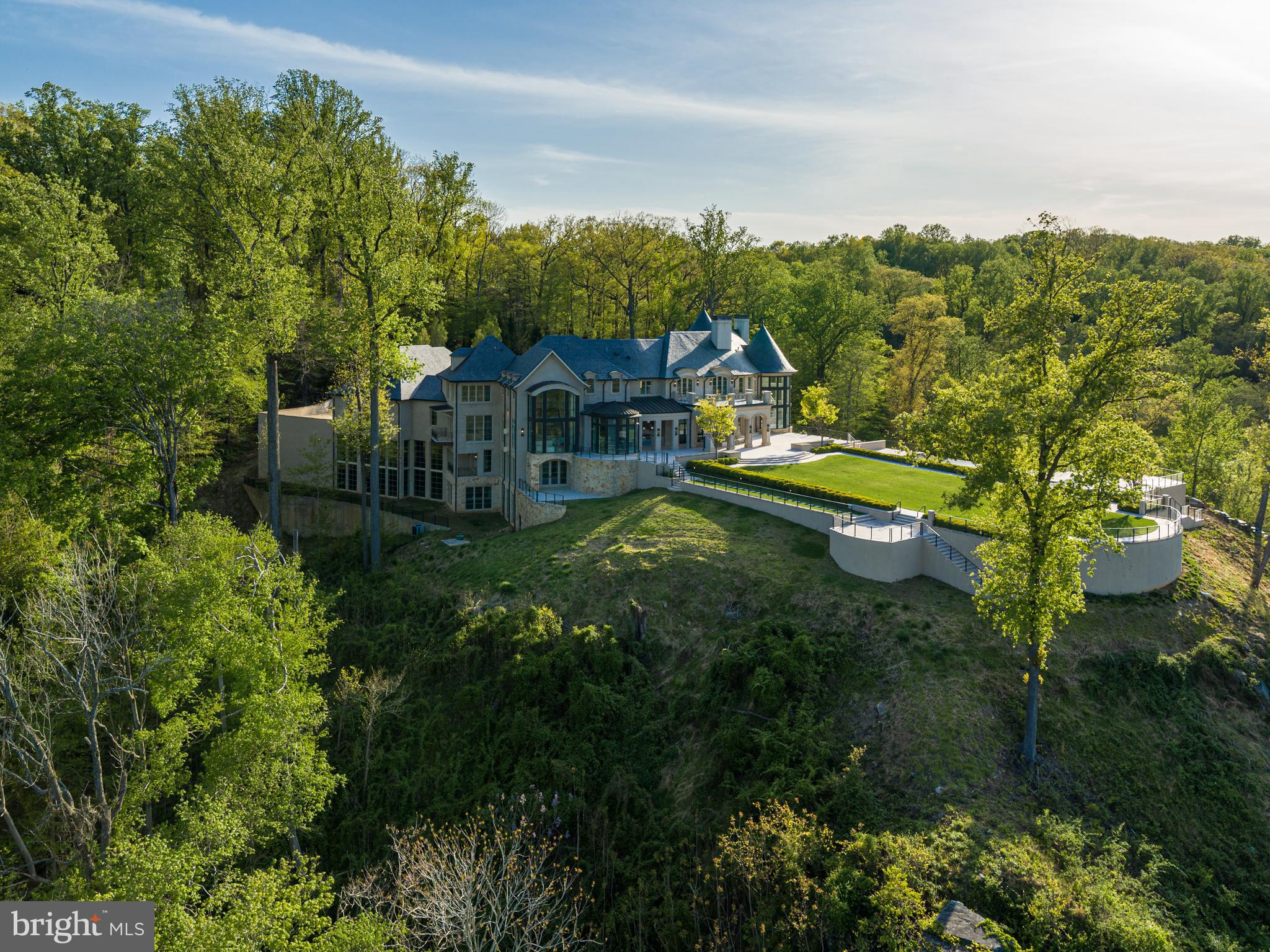 BULLS NECK HUNDRED - Residential