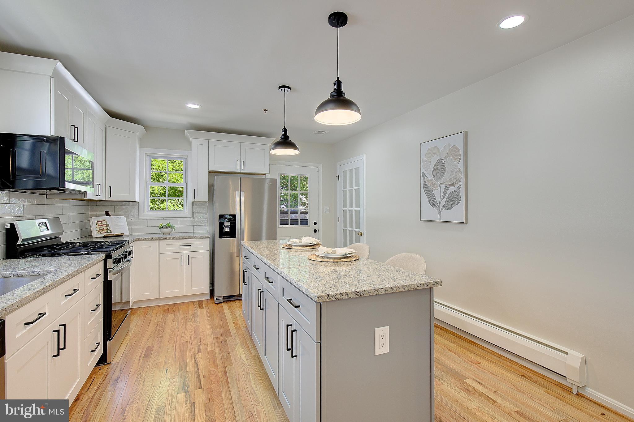 NORTH BRENTWOOD - Residential