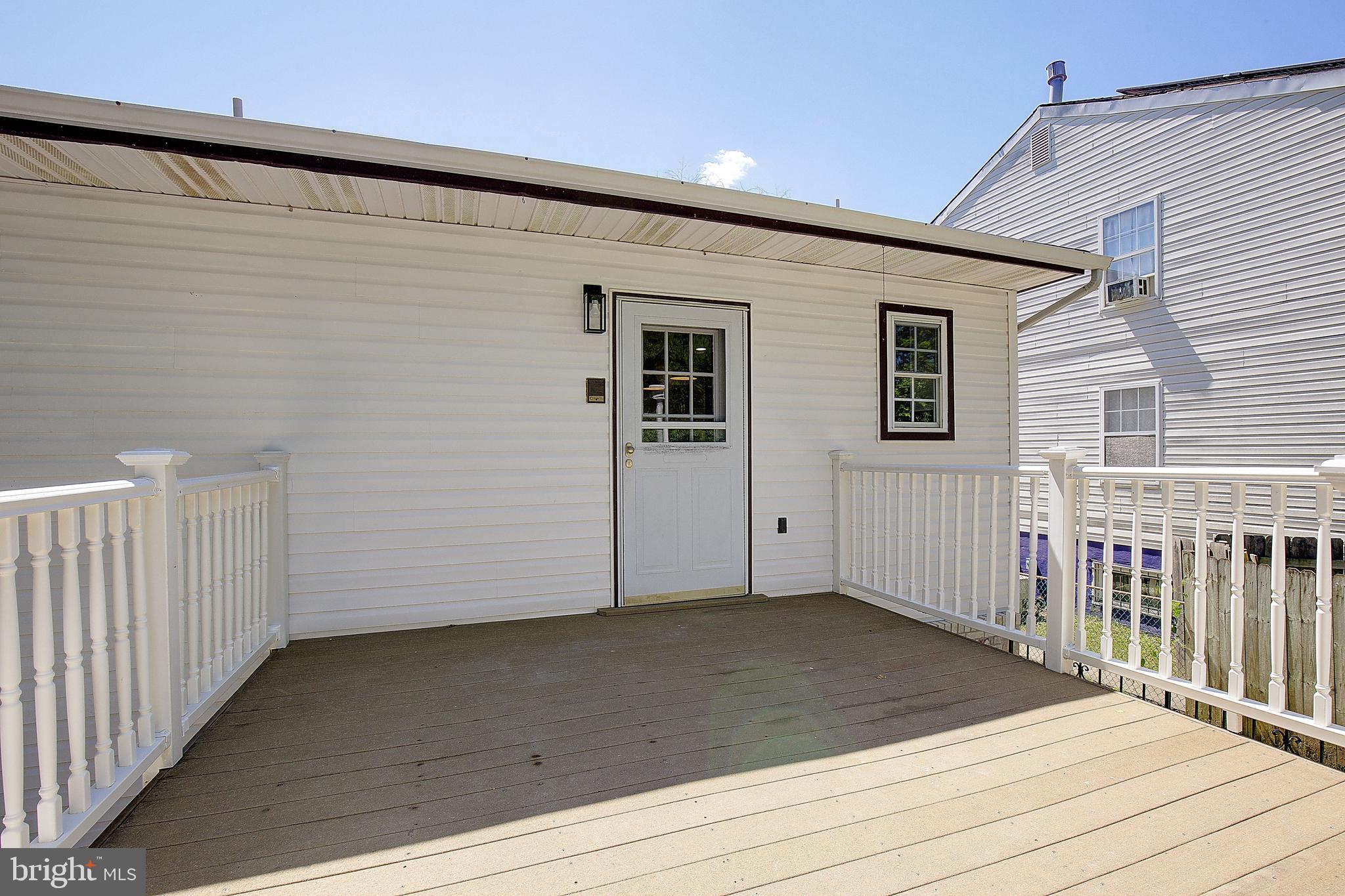NORTH BRENTWOOD - Residential