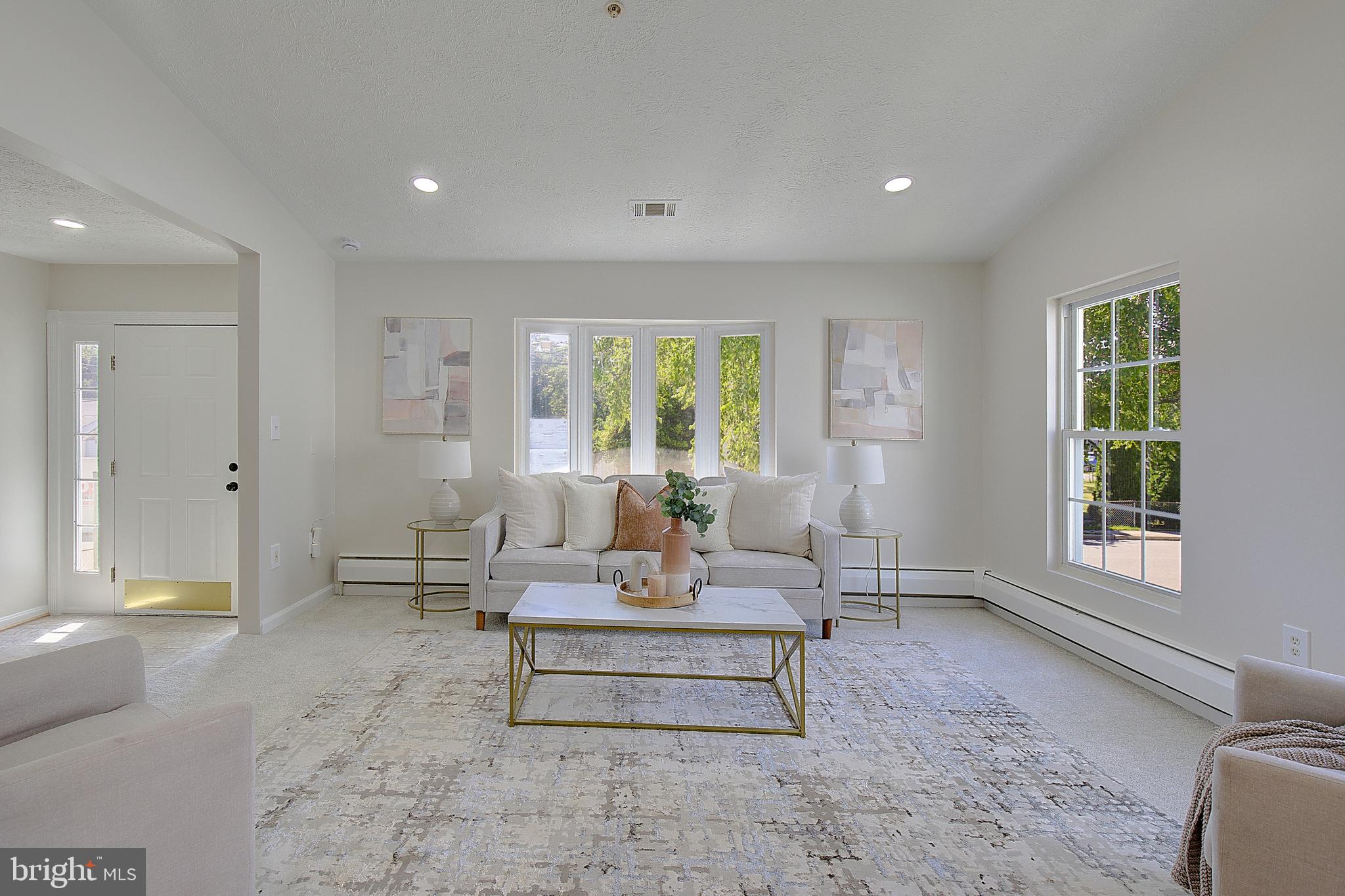 NORTH BRENTWOOD - Residential