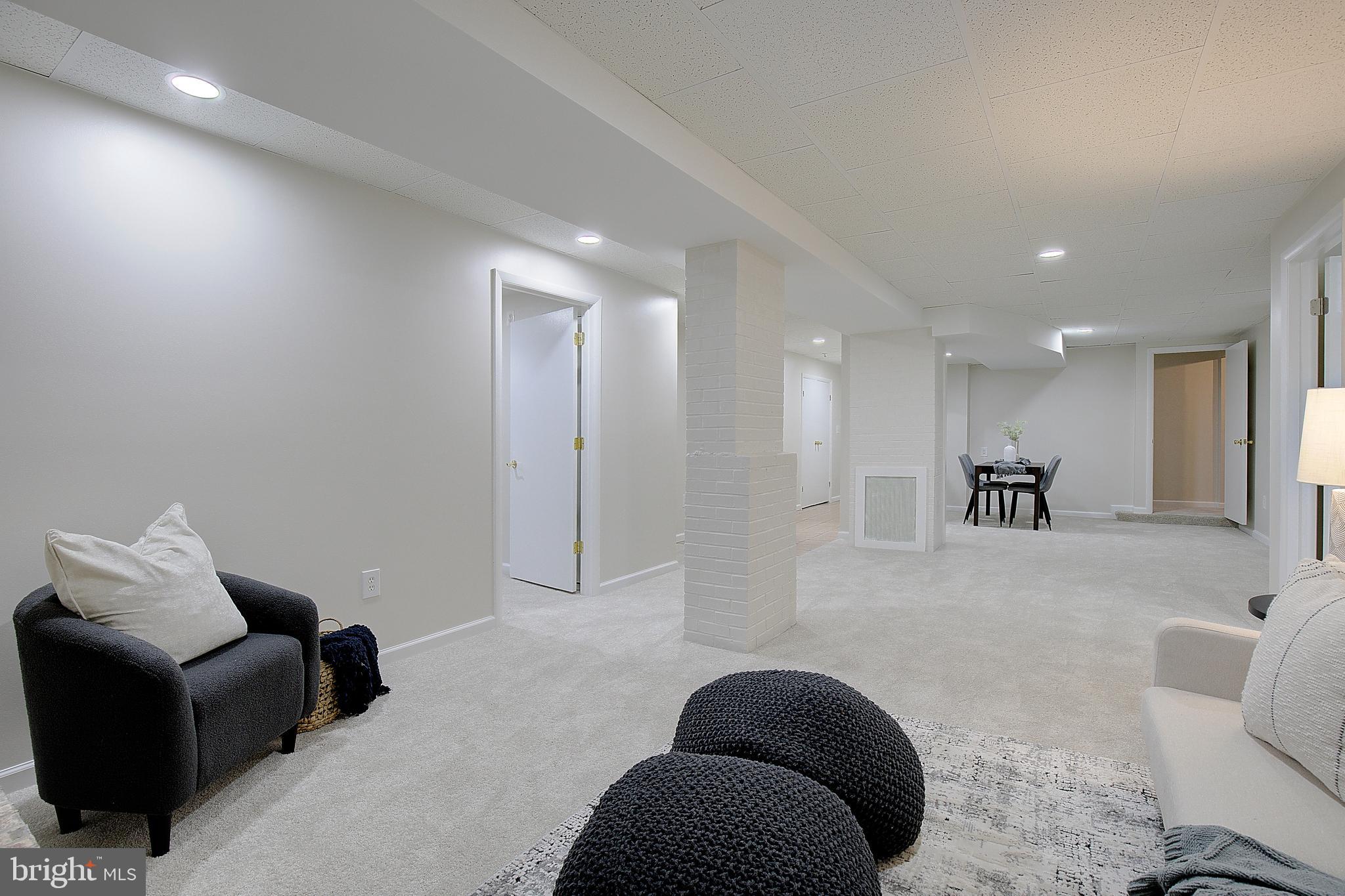 NORTH BRENTWOOD - Residential