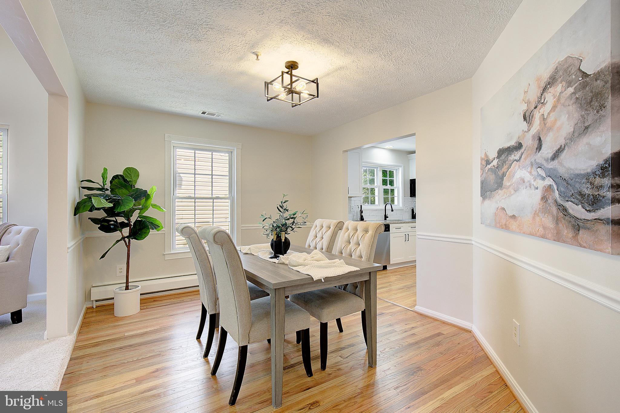 NORTH BRENTWOOD - Residential