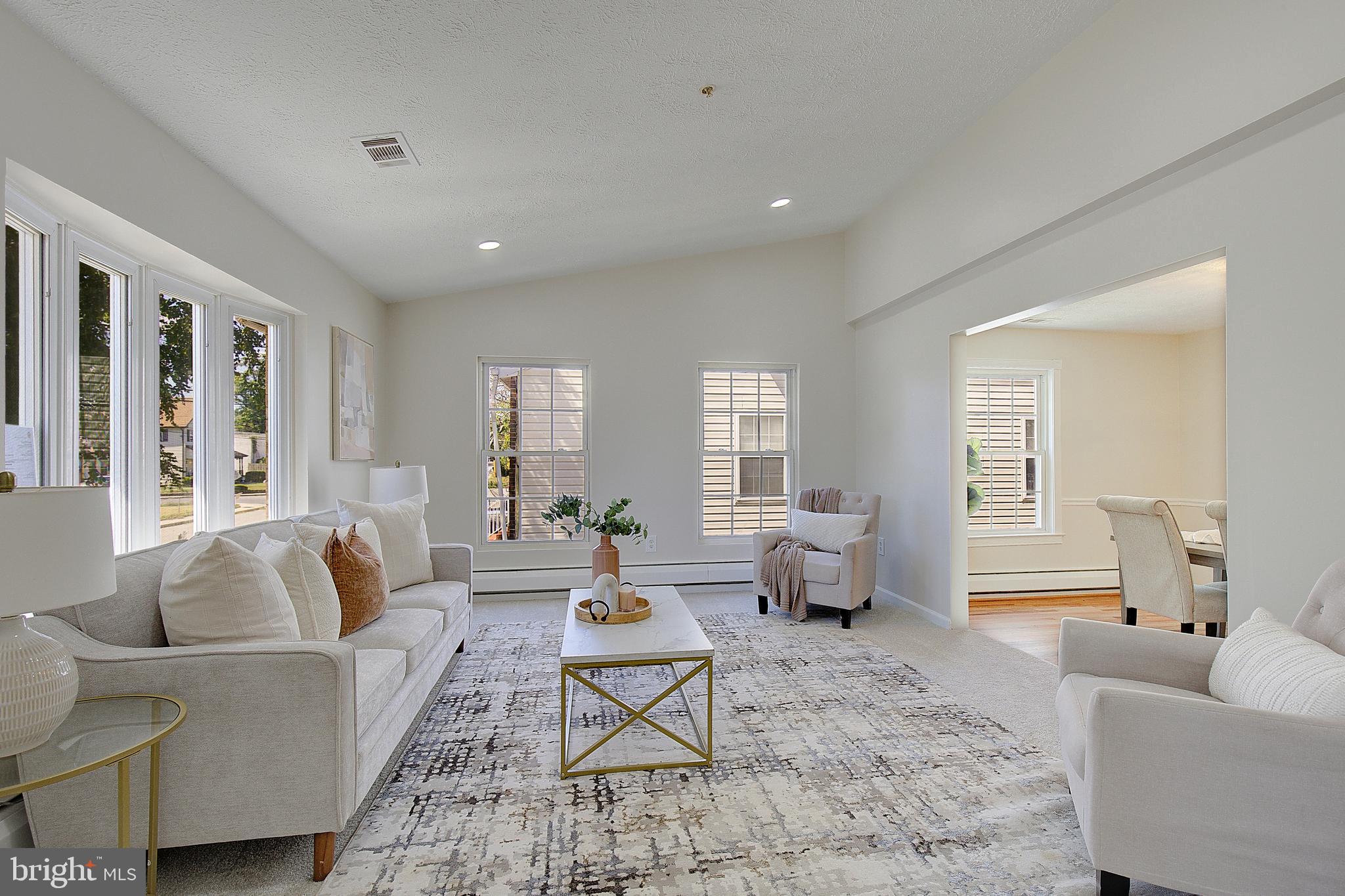 NORTH BRENTWOOD - Residential