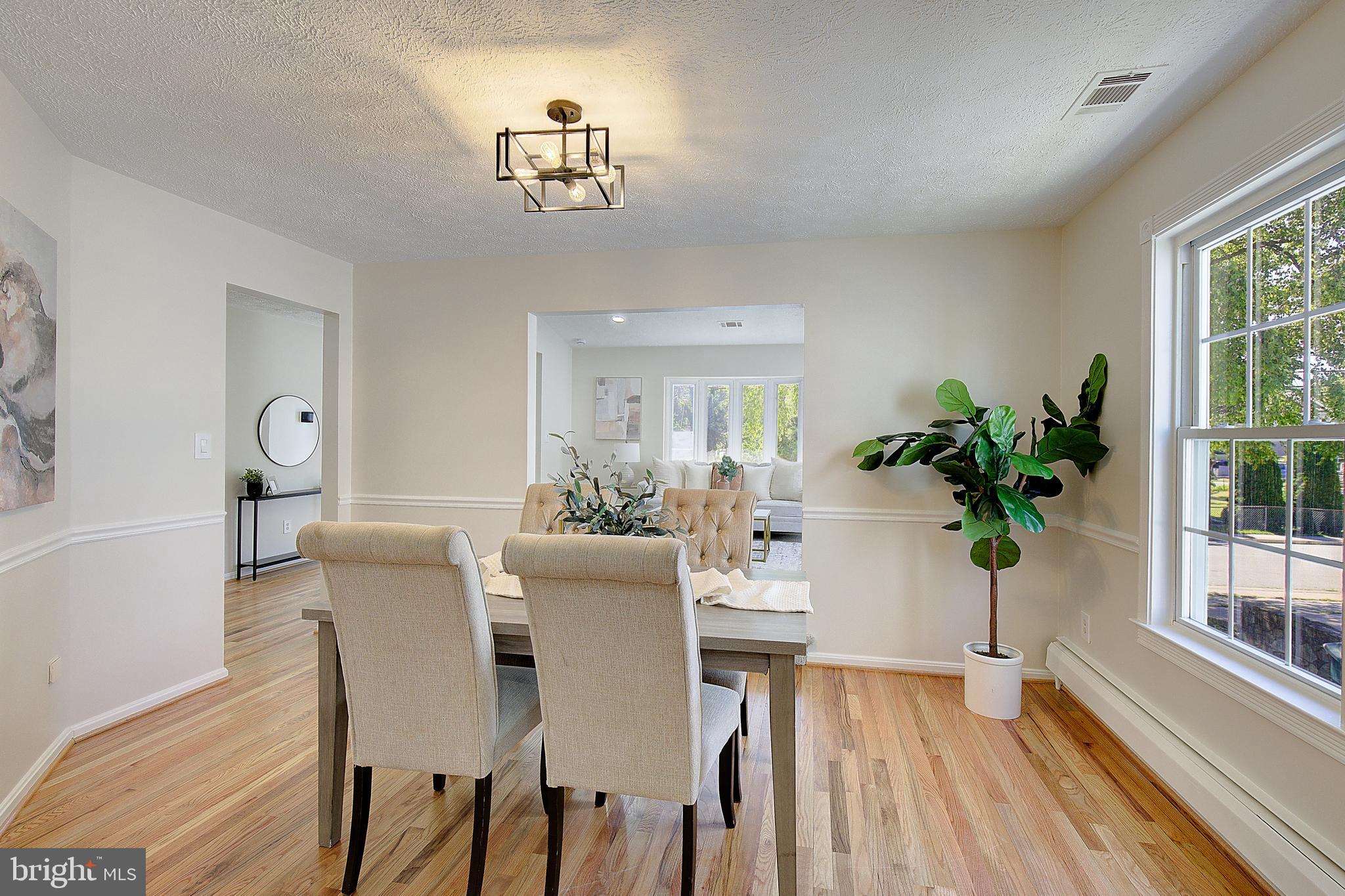 NORTH BRENTWOOD - Residential