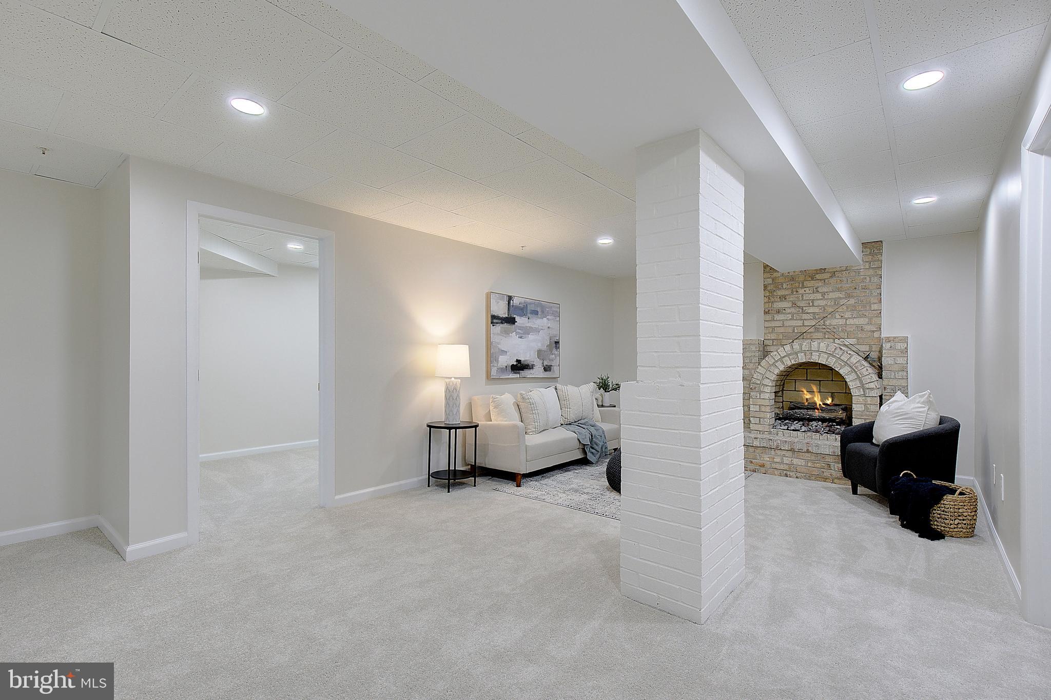 NORTH BRENTWOOD - Residential