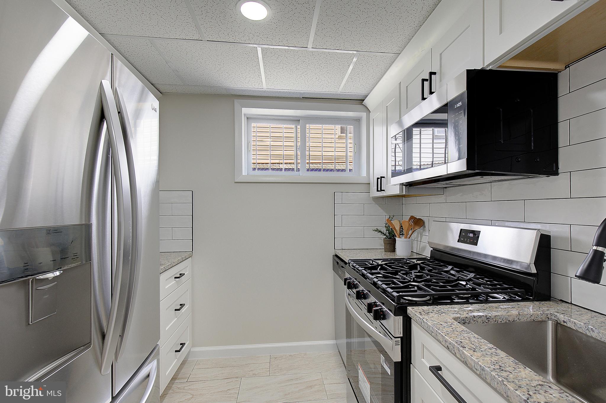 NORTH BRENTWOOD - Residential