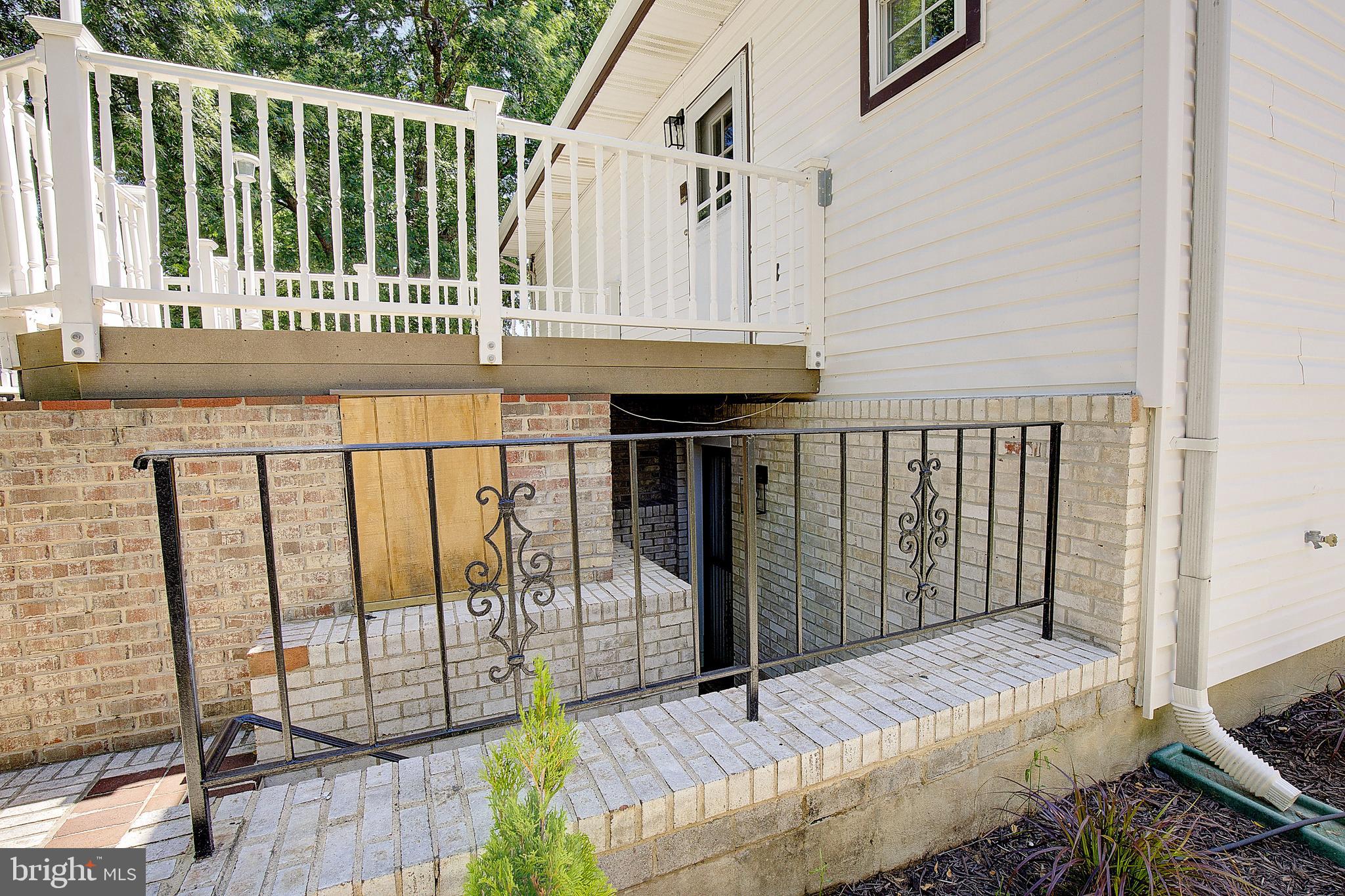 NORTH BRENTWOOD - Residential