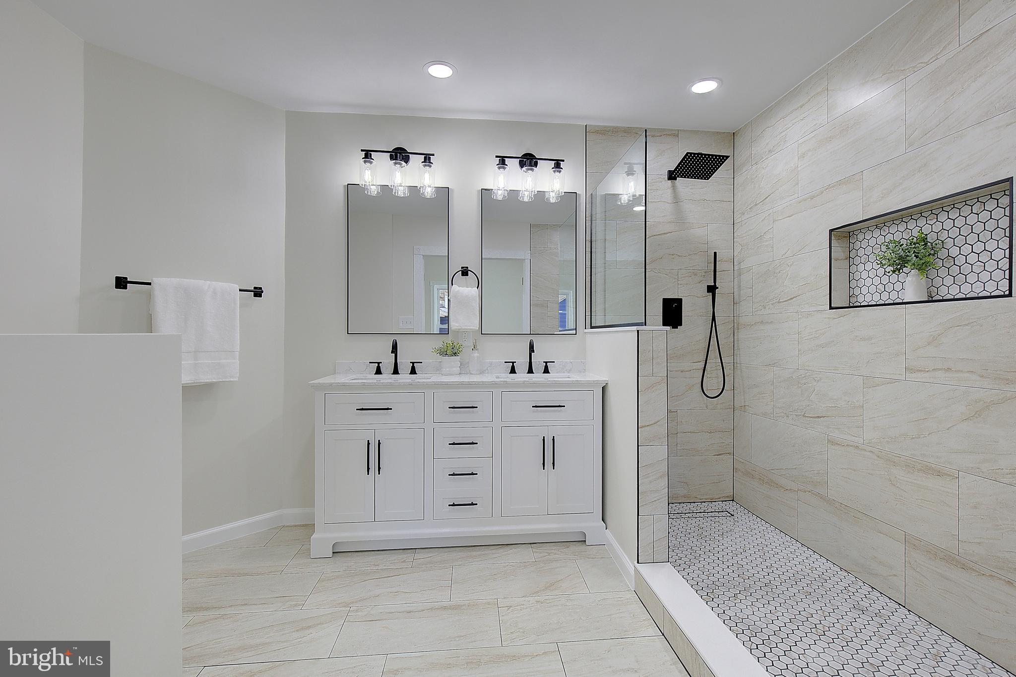 NORTH BRENTWOOD - Residential