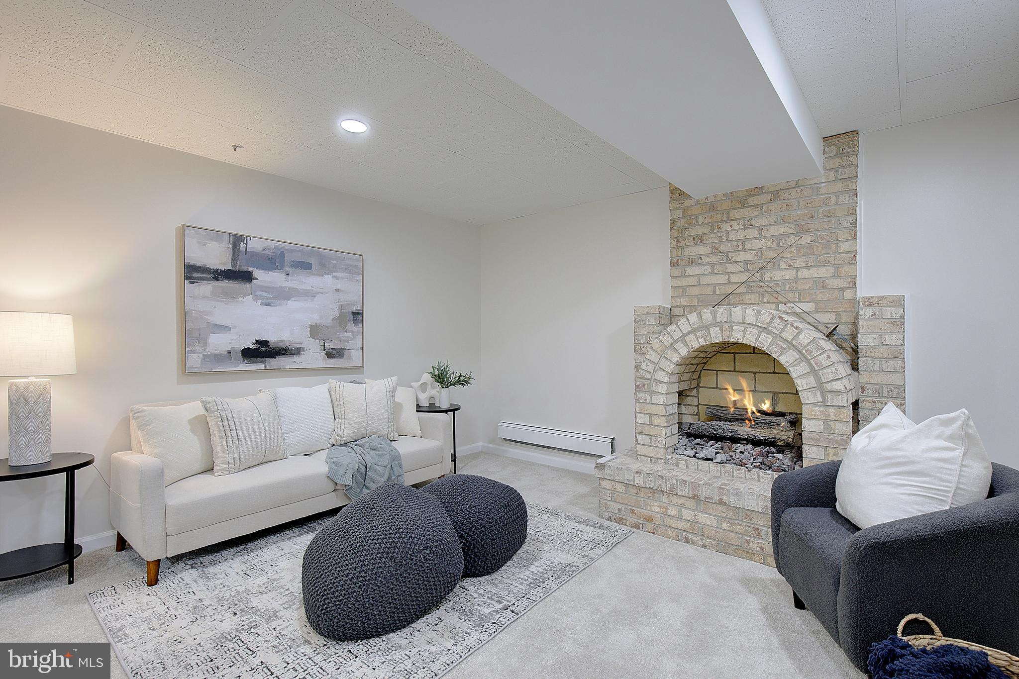 NORTH BRENTWOOD - Residential