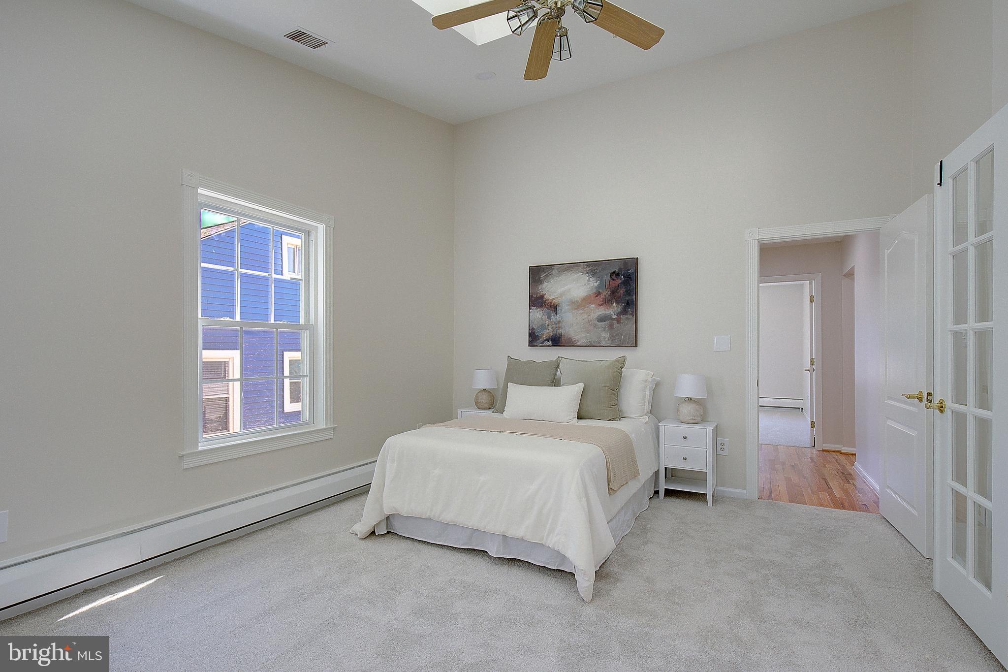 NORTH BRENTWOOD - Residential