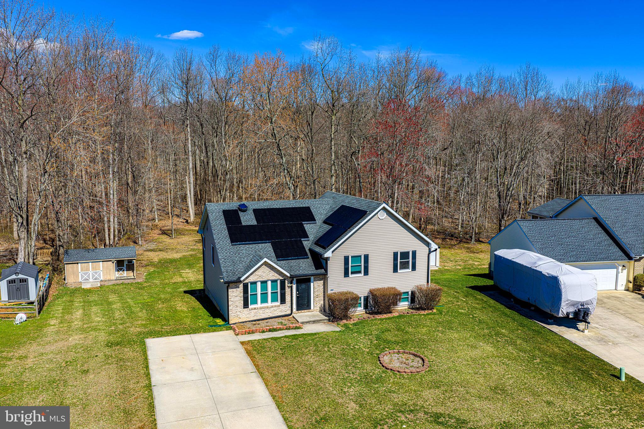 MAXA WOODS - Residential