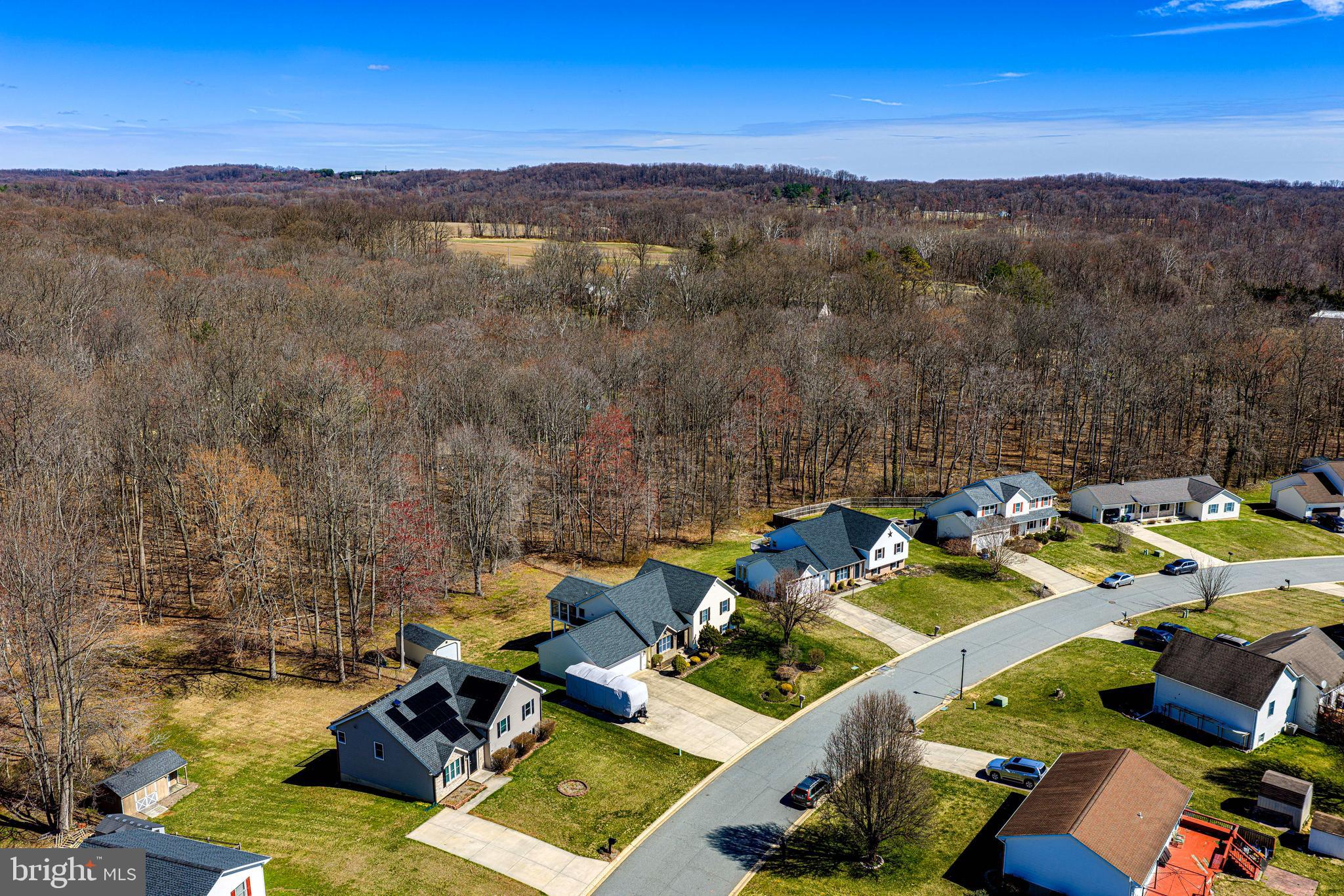 MAXA WOODS - Residential