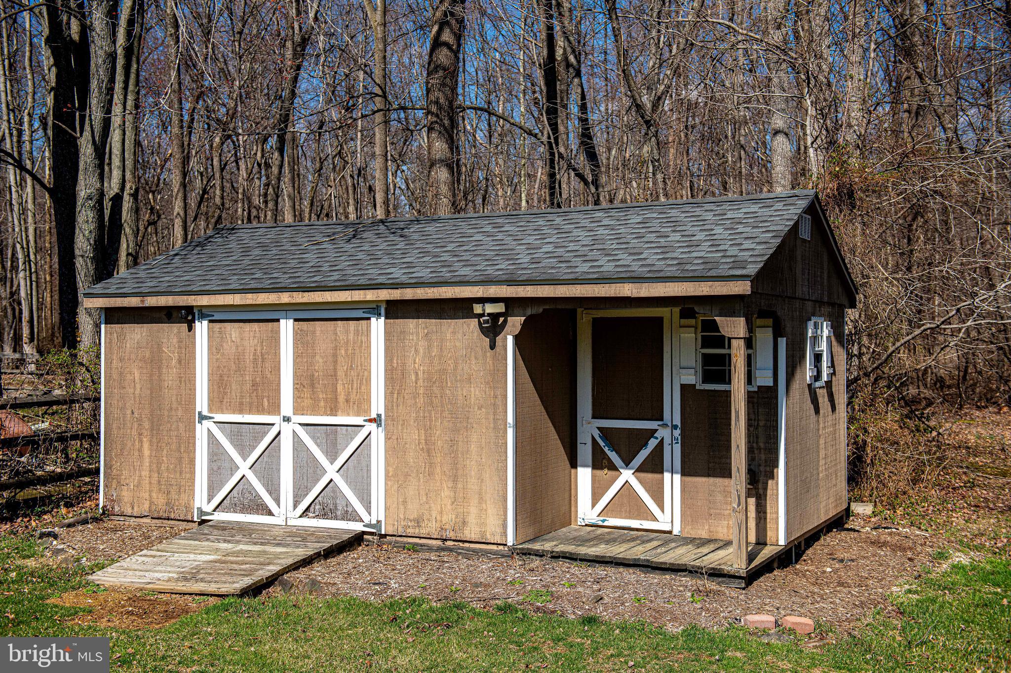 MAXA WOODS - Residential