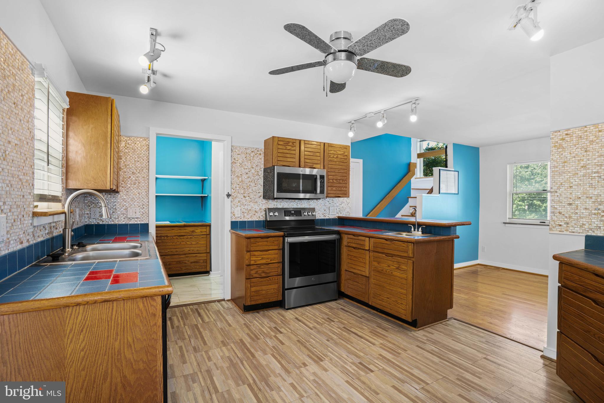 FELICITY COVE - Residential