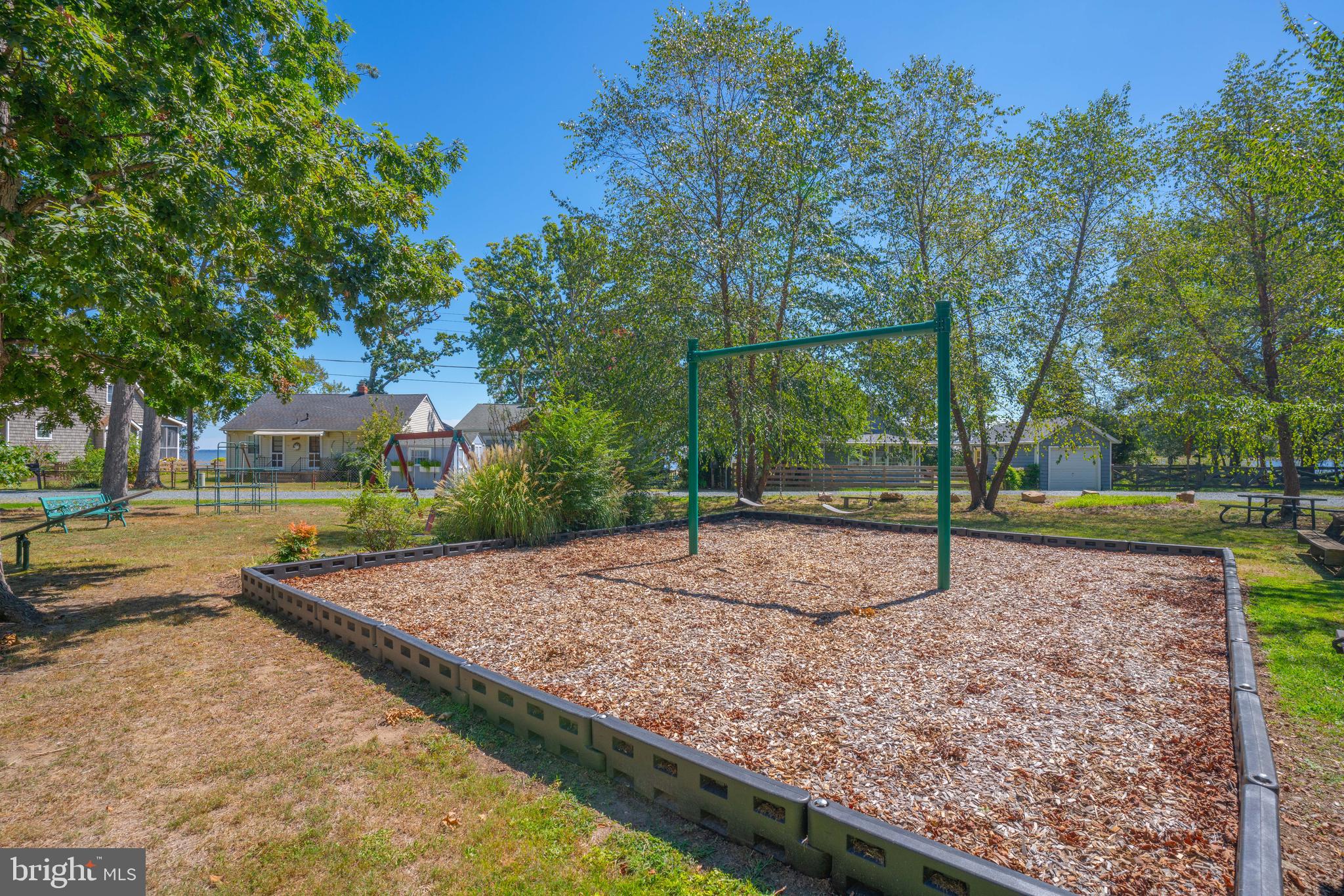 FELICITY COVE - Residential