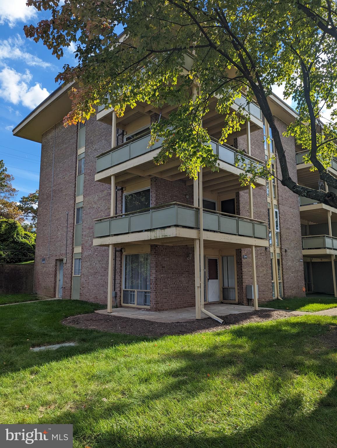 HOLLY HILL - Residential Lease