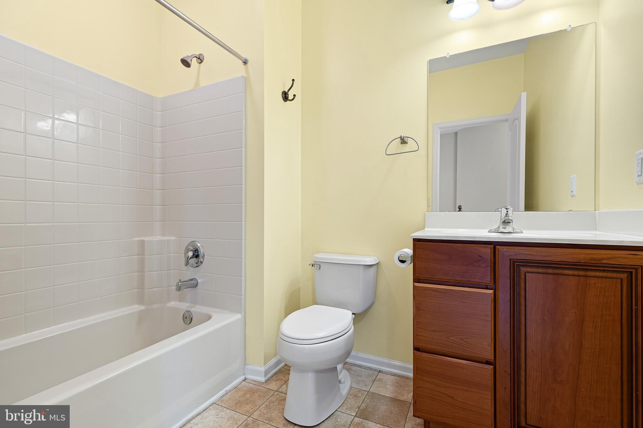 BAY POINTE - Residential