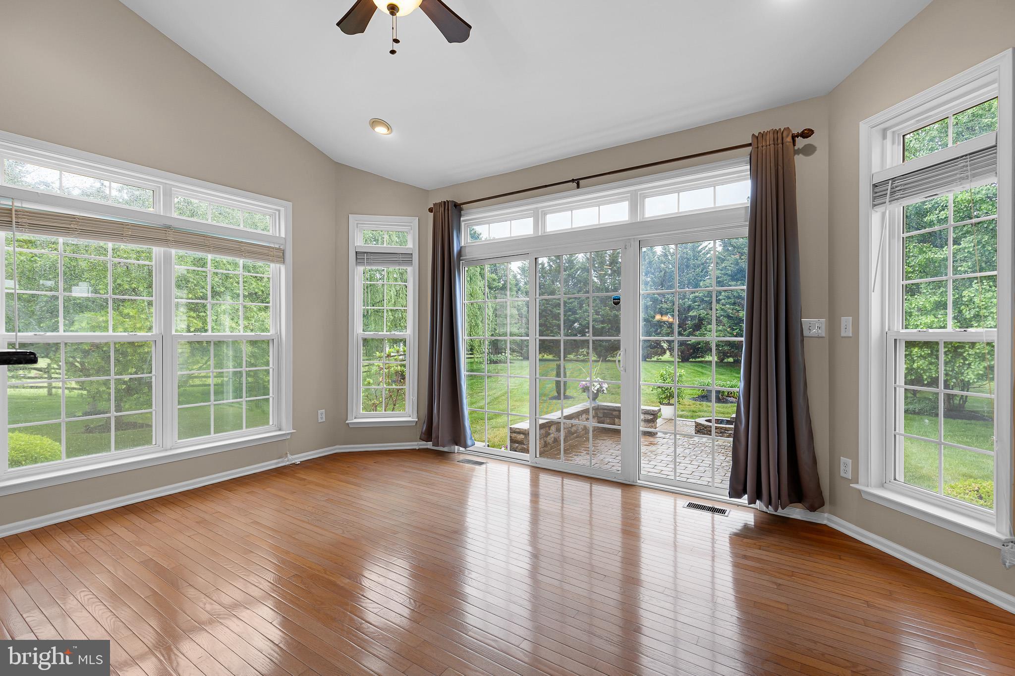 BAY POINTE - Residential