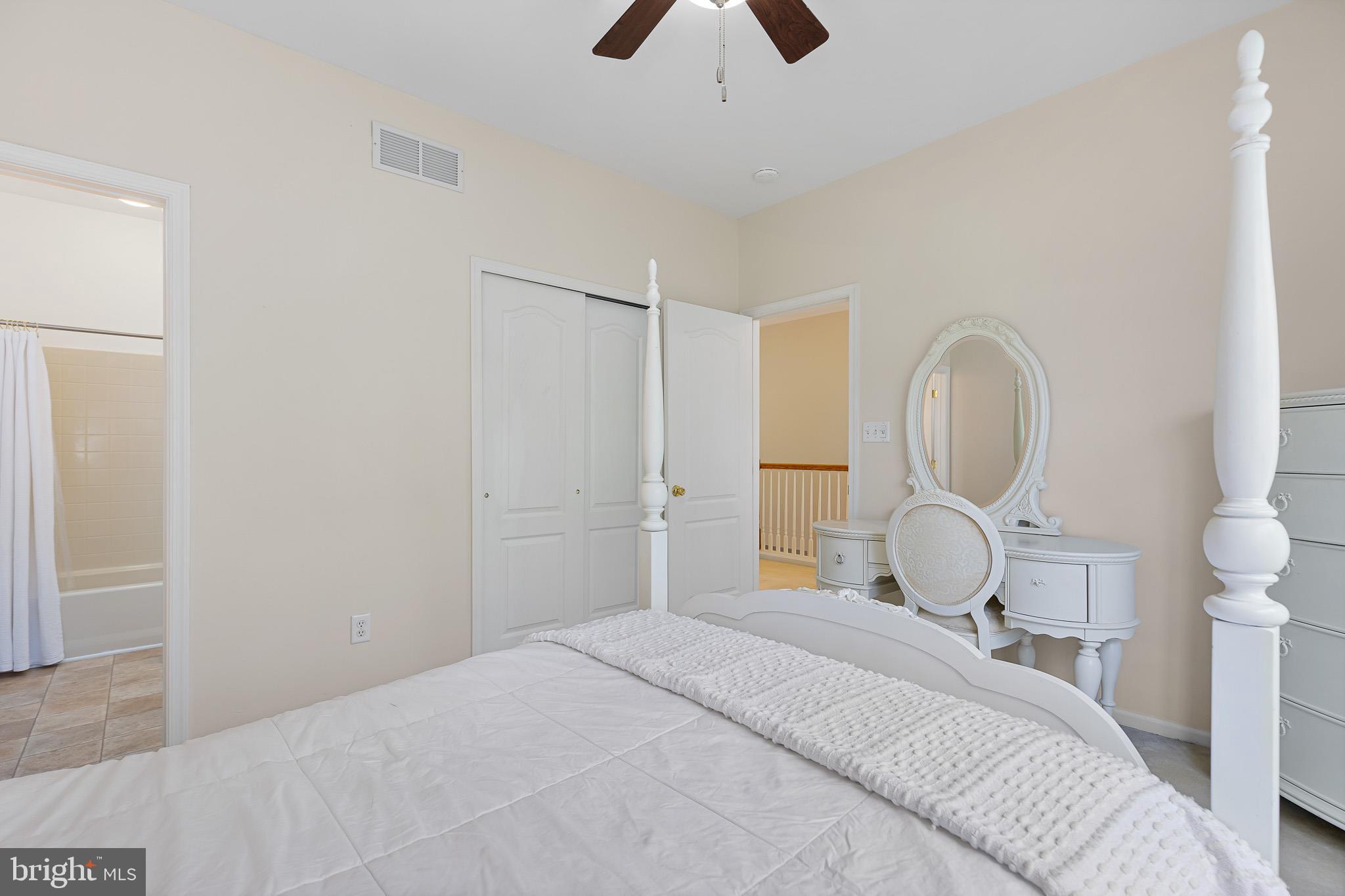 BAY POINTE - Residential