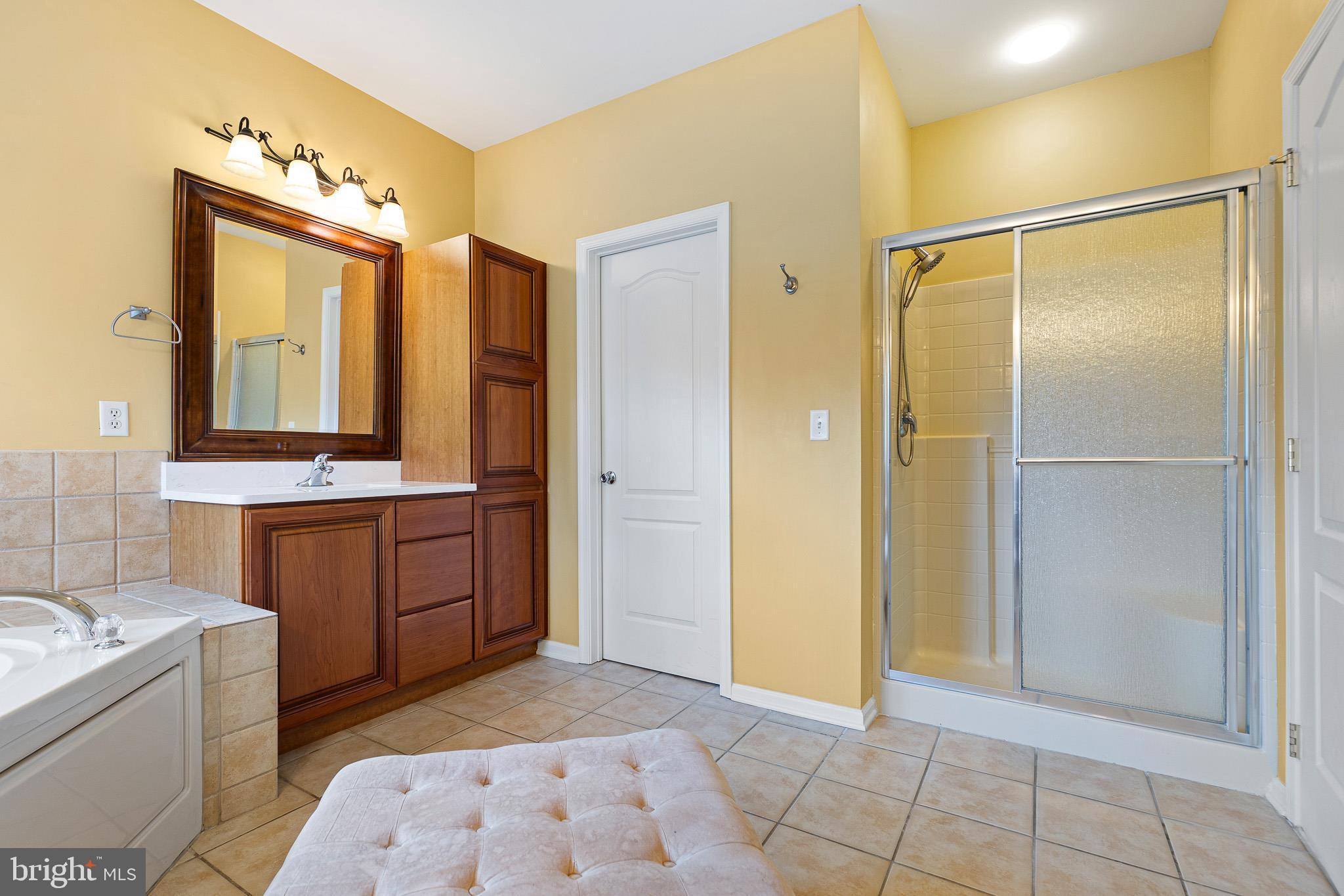 BAY POINTE - Residential