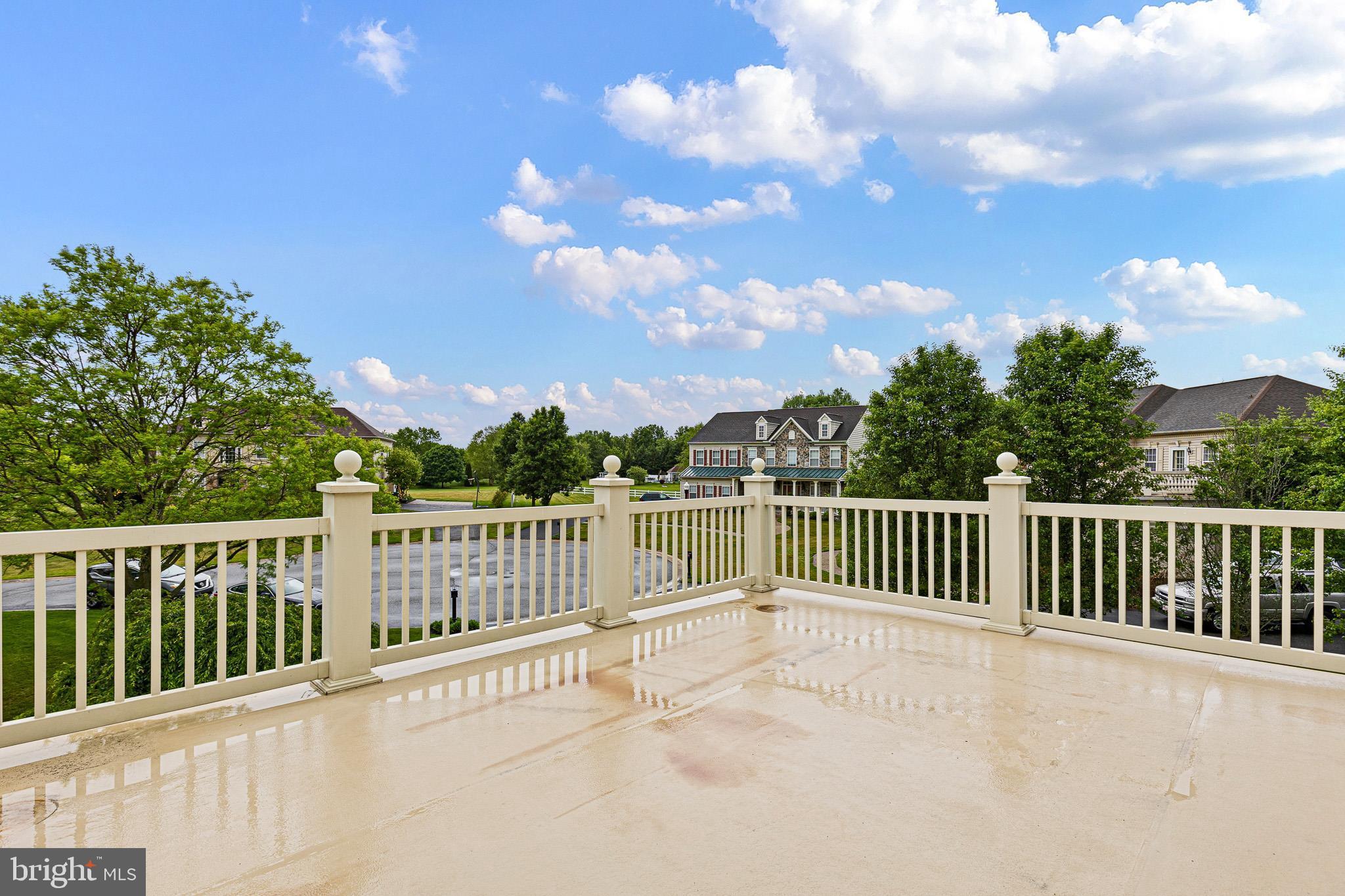 BAY POINTE - Residential