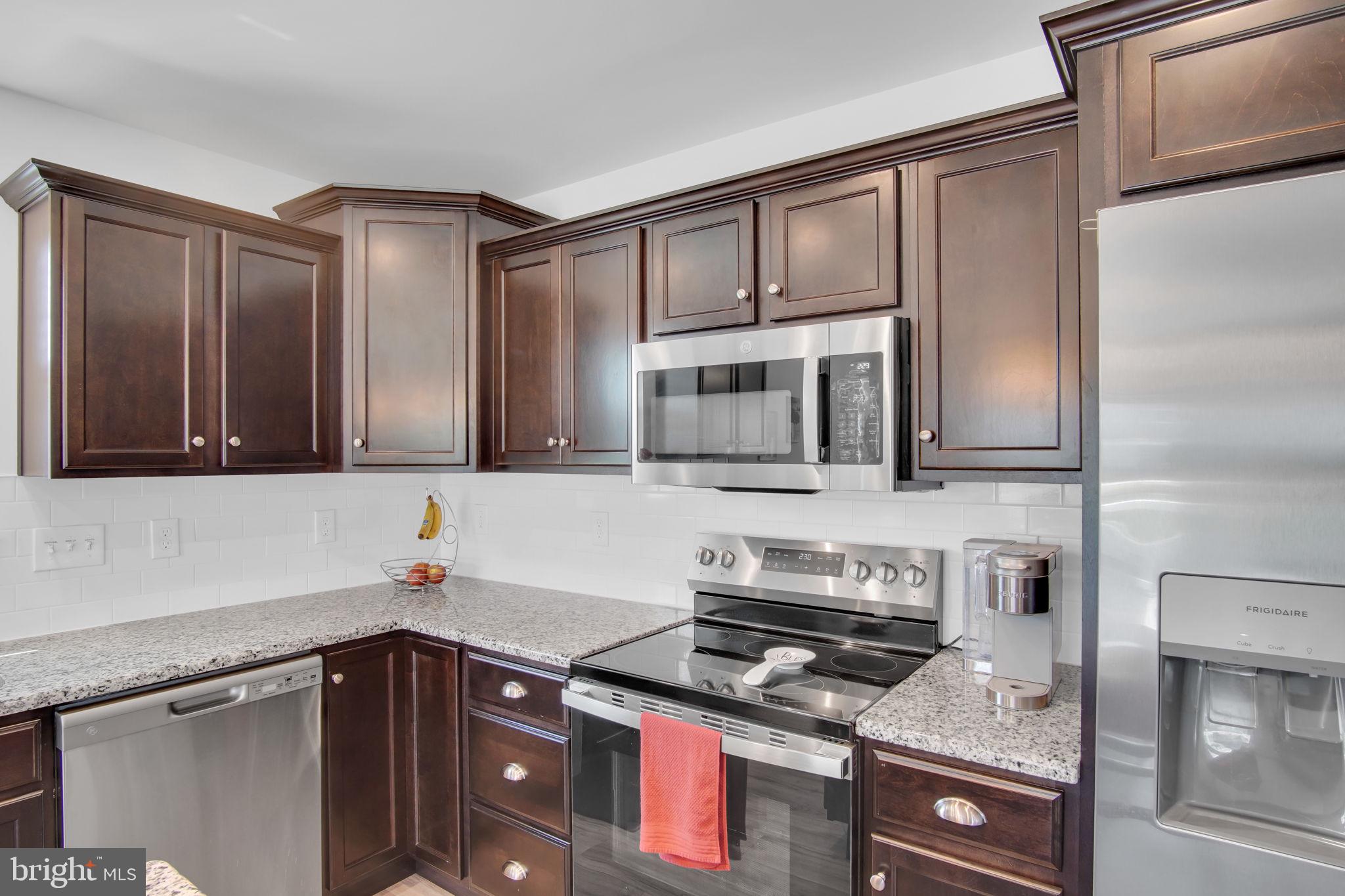 STONE MILL ESTATES - Residential